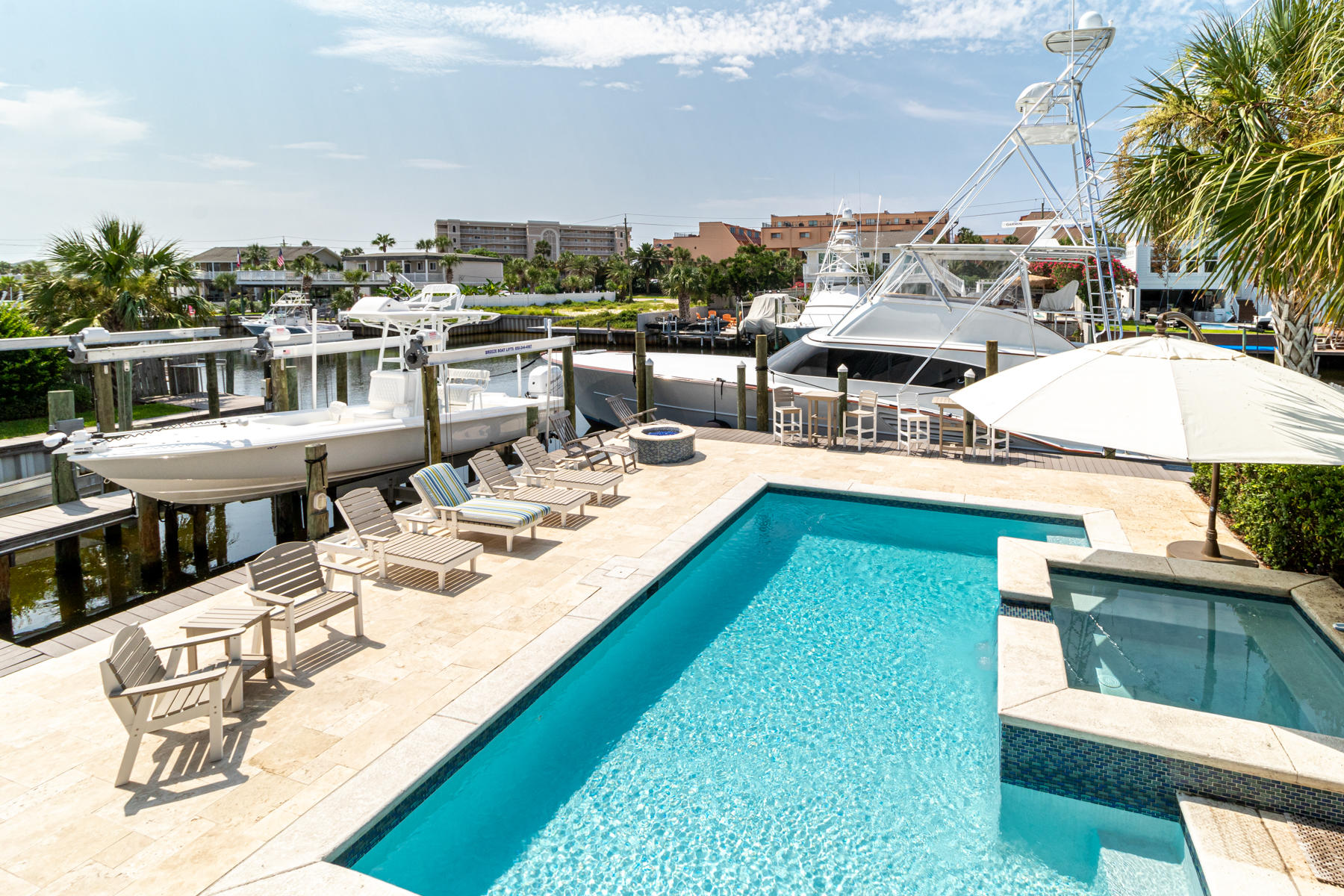 HOLIDAY ISLE - Residential