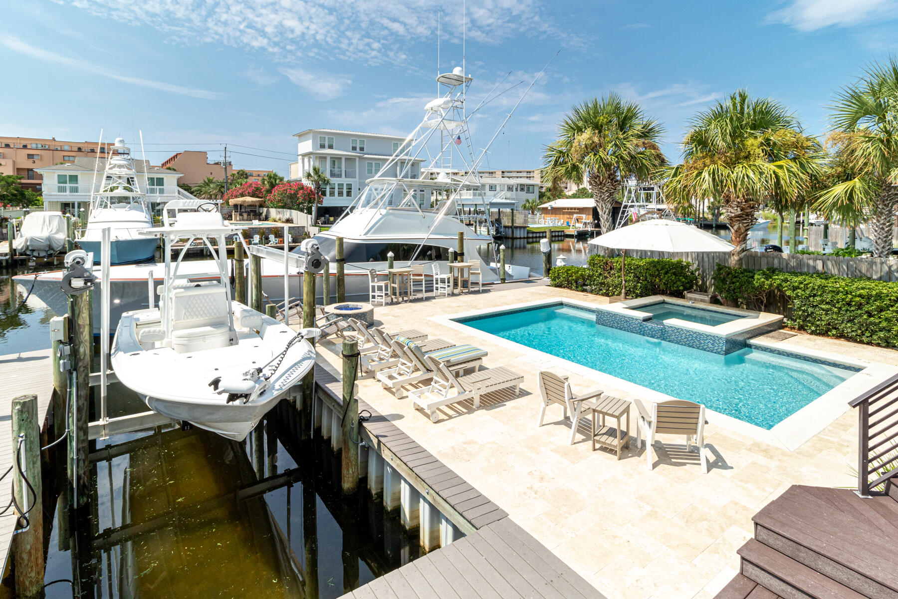 HOLIDAY ISLE - Residential