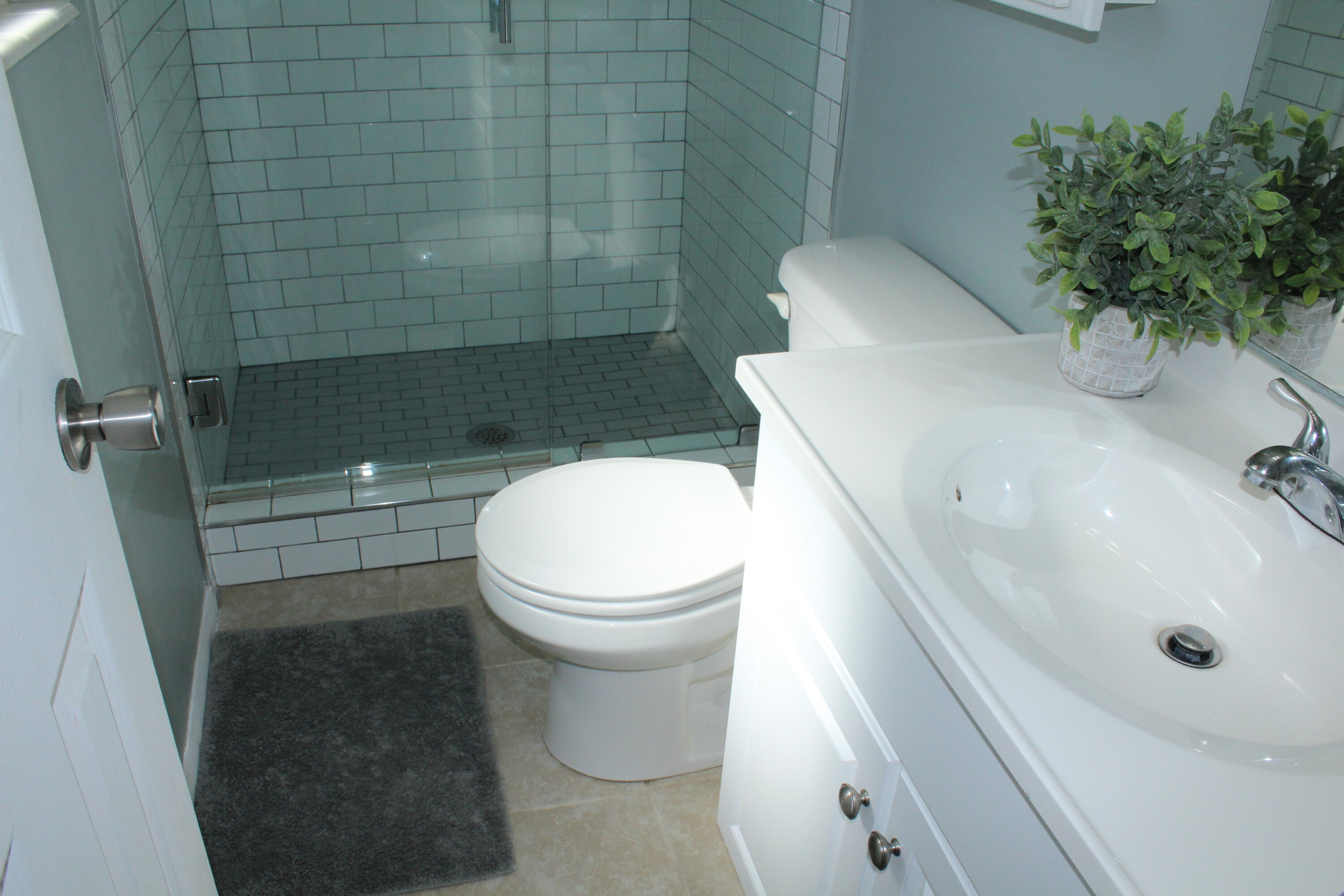 PINECREST HILLS - Residential