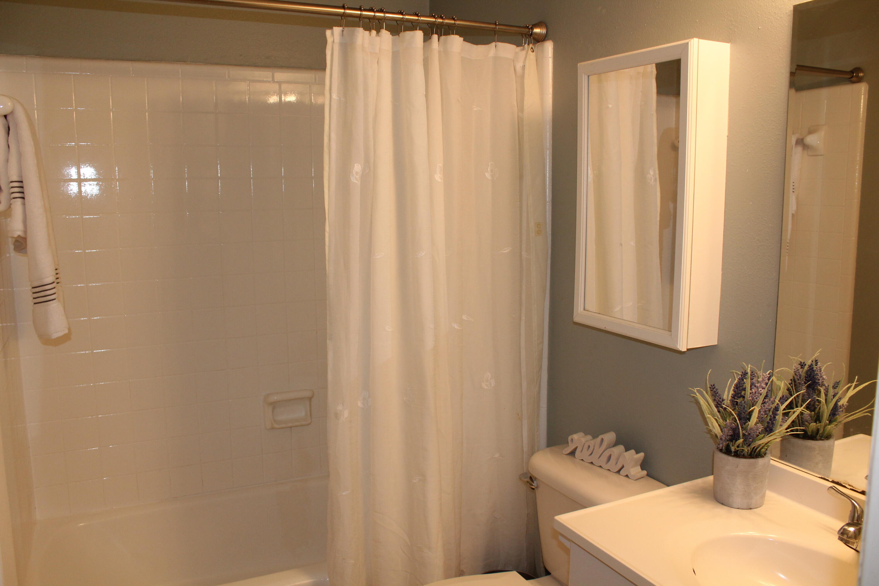 PINECREST HILLS - Residential