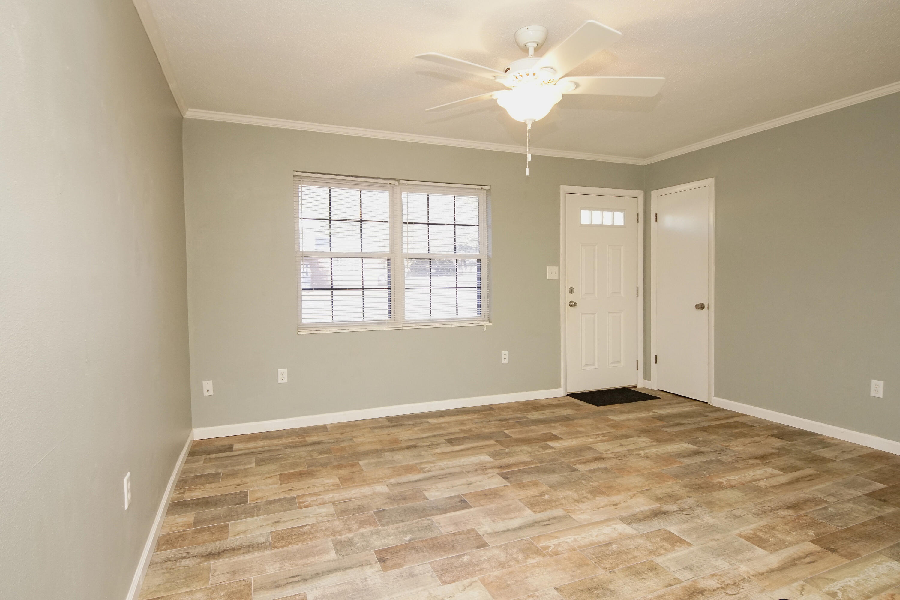 PINECREST HILLS - Residential