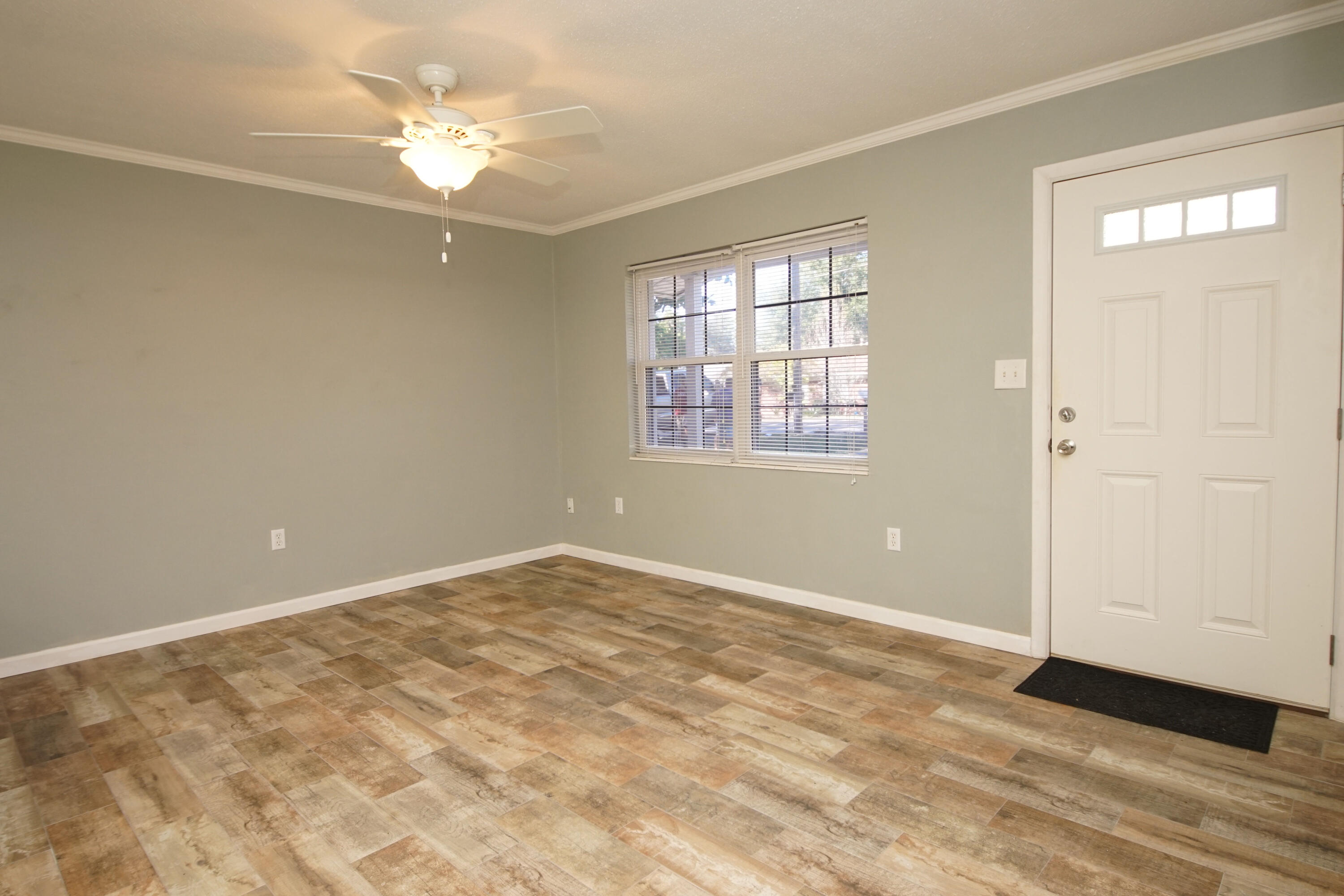 PINECREST HILLS - Residential