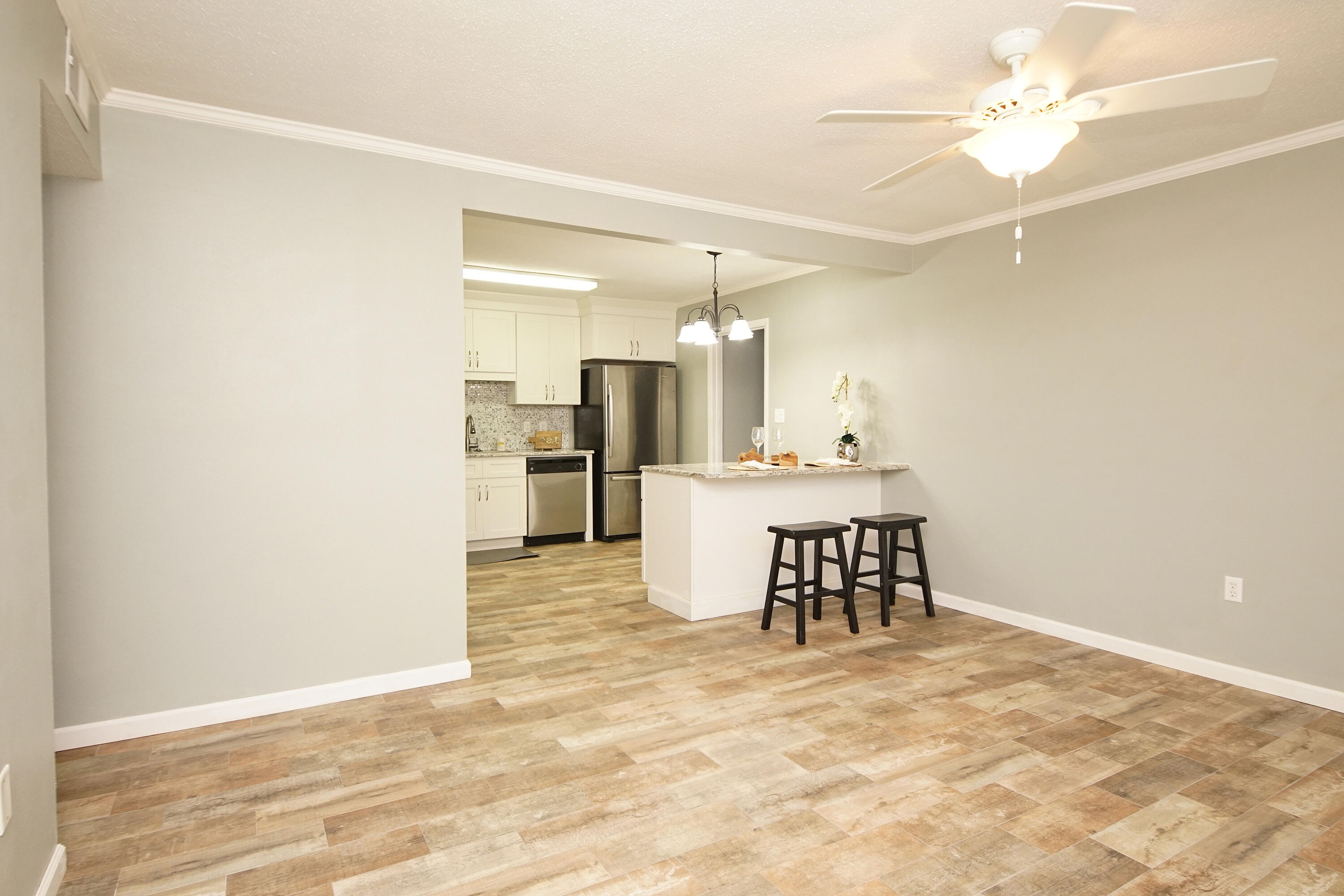 PINECREST HILLS - Residential