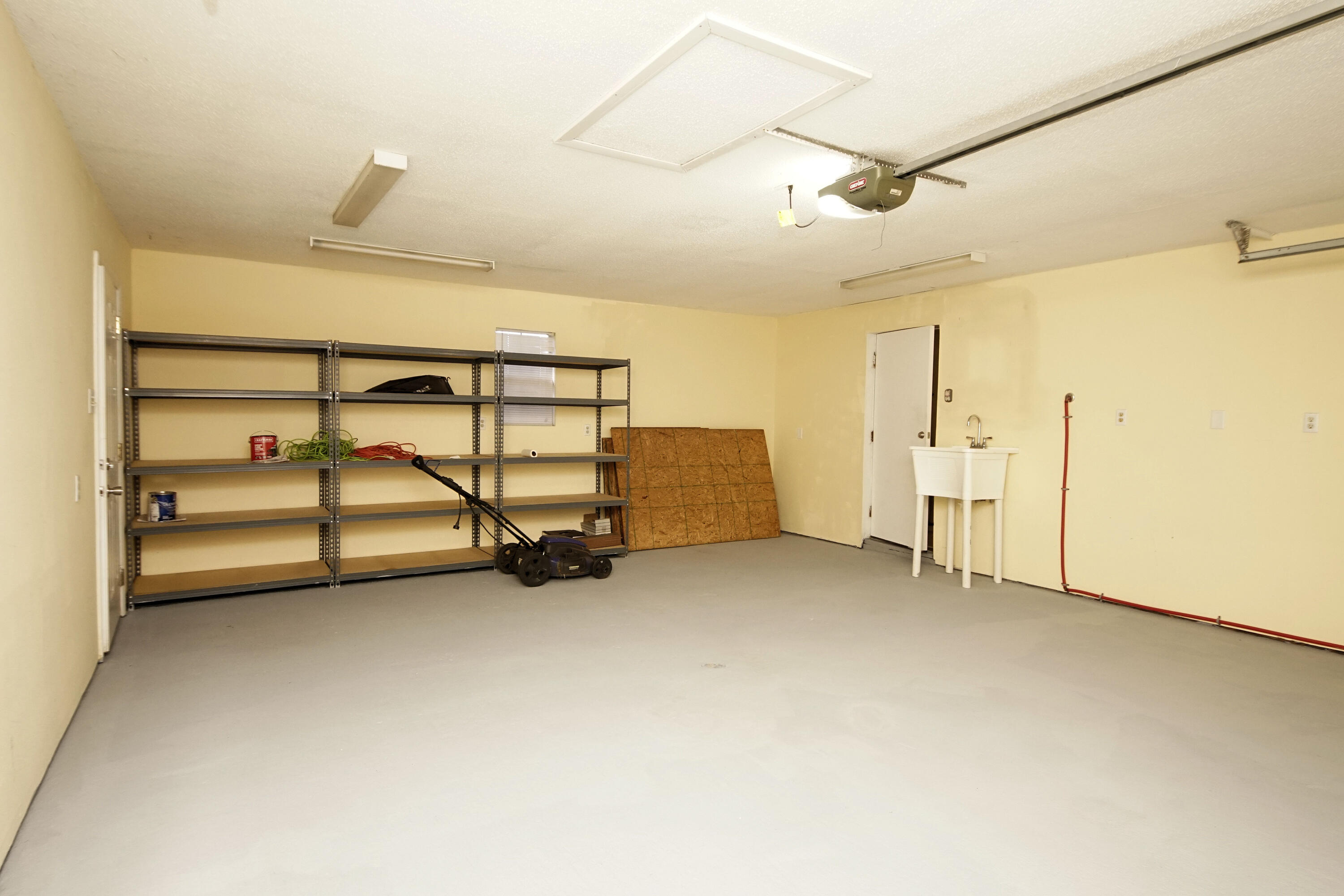 PINECREST HILLS - Residential