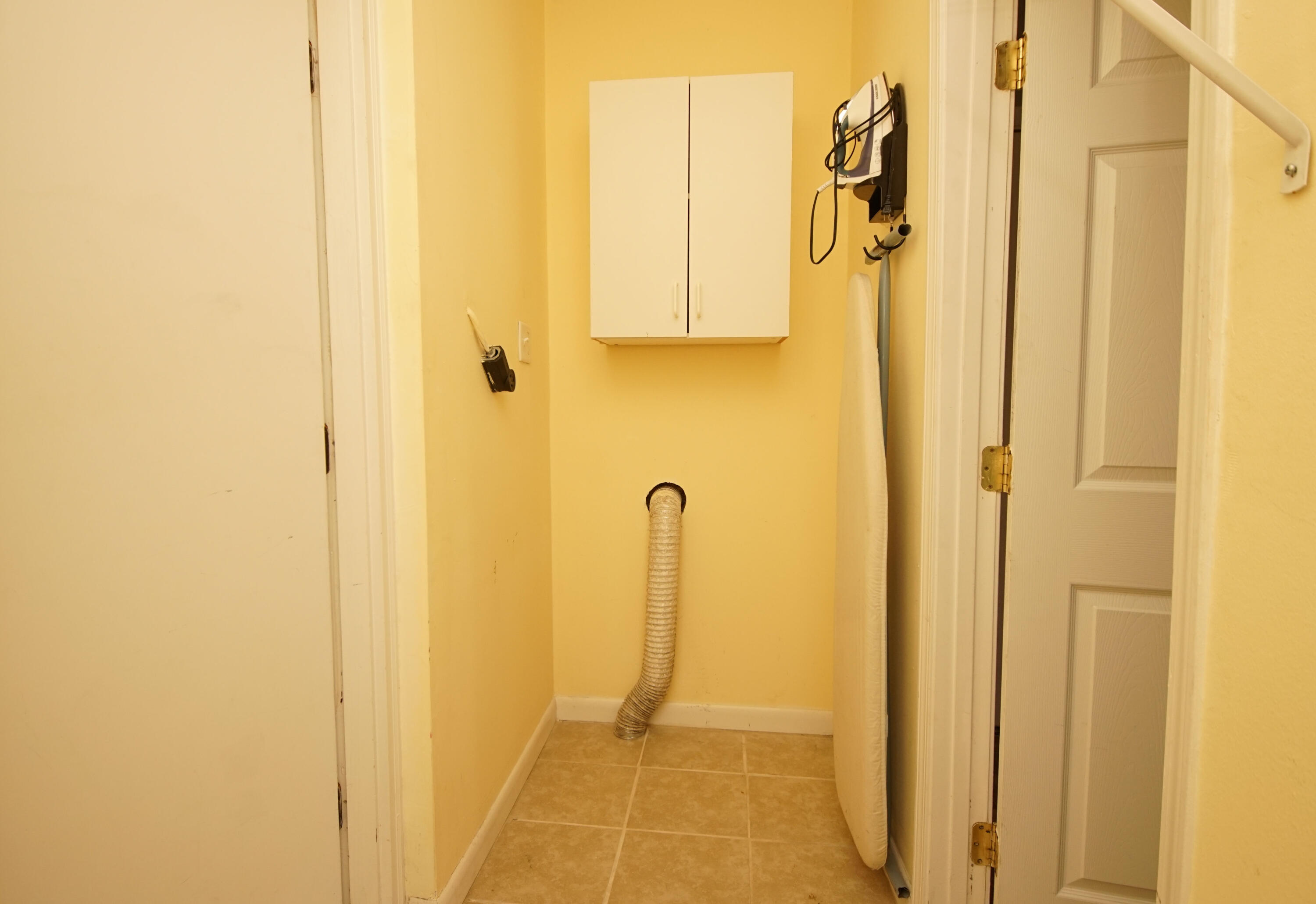 PINECREST HILLS - Residential