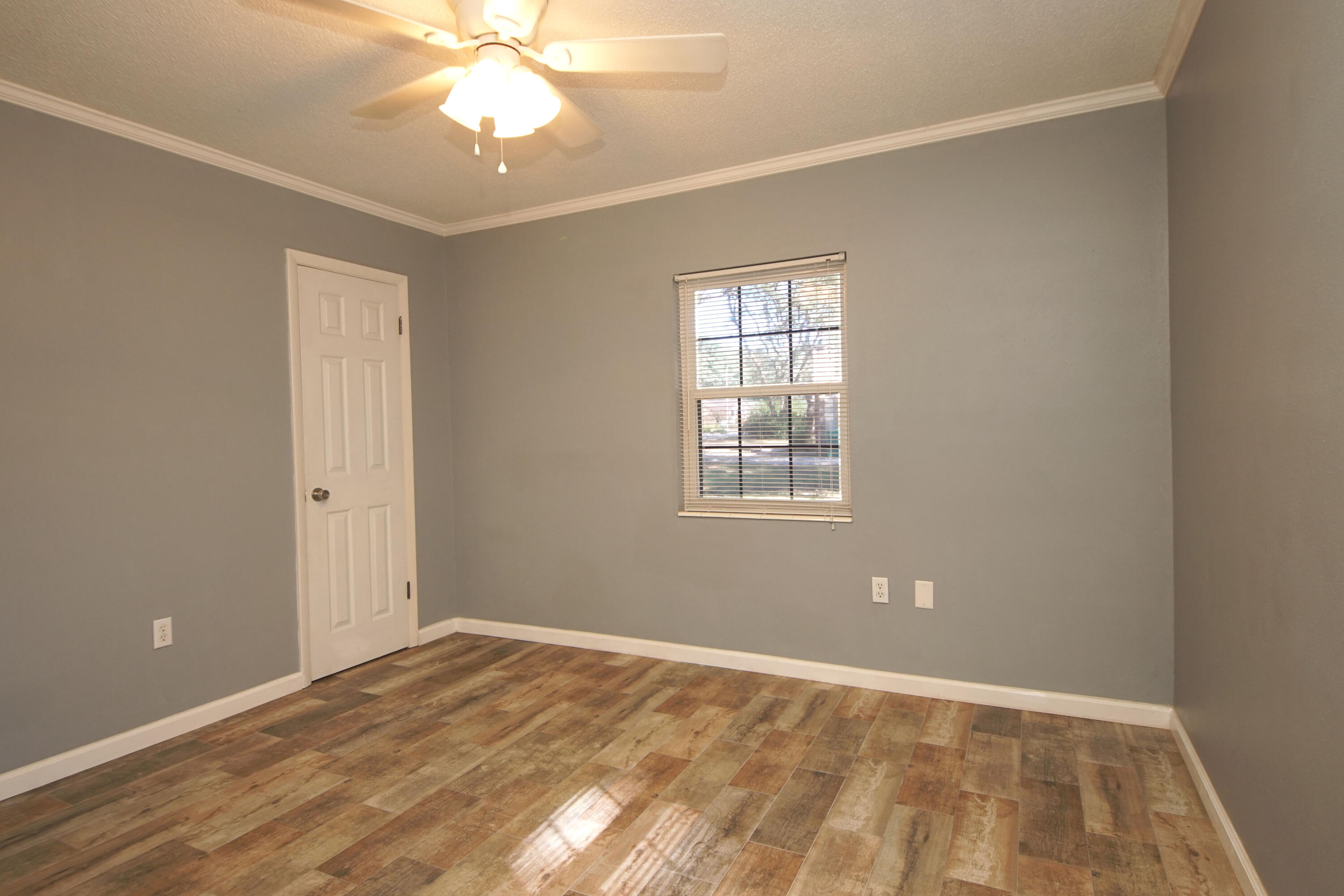 PINECREST HILLS - Residential