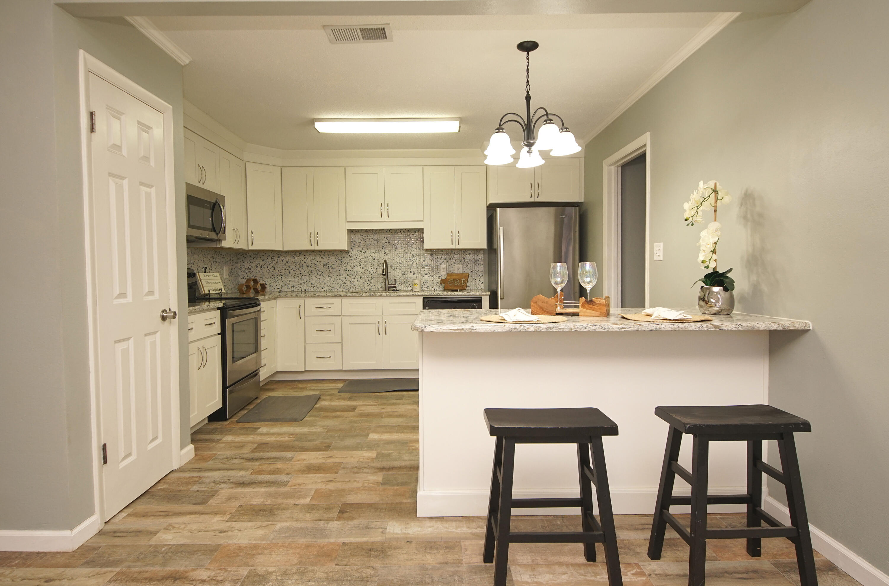 PINECREST HILLS - Residential