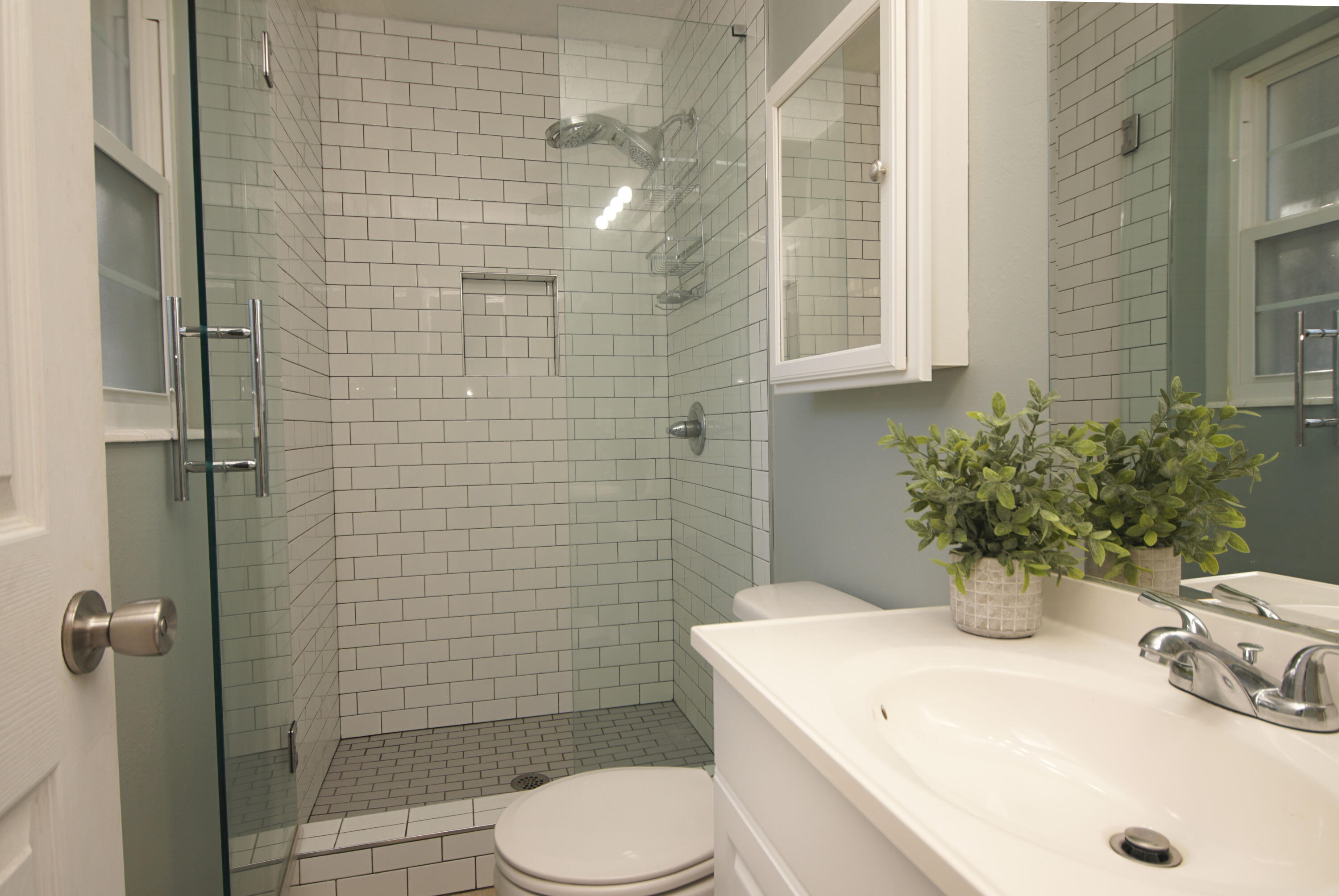 PINECREST HILLS - Residential