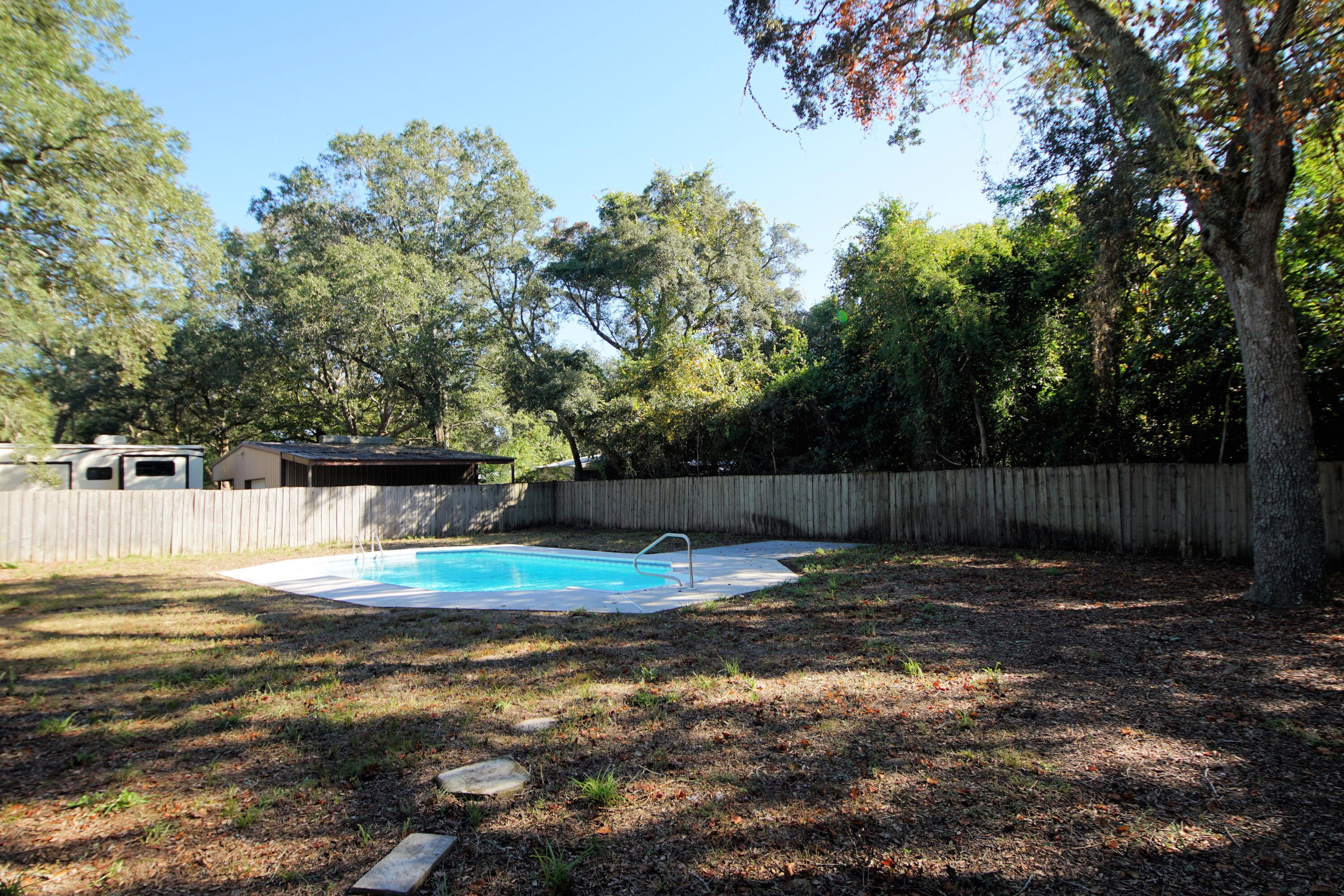 PINECREST HILLS - Residential