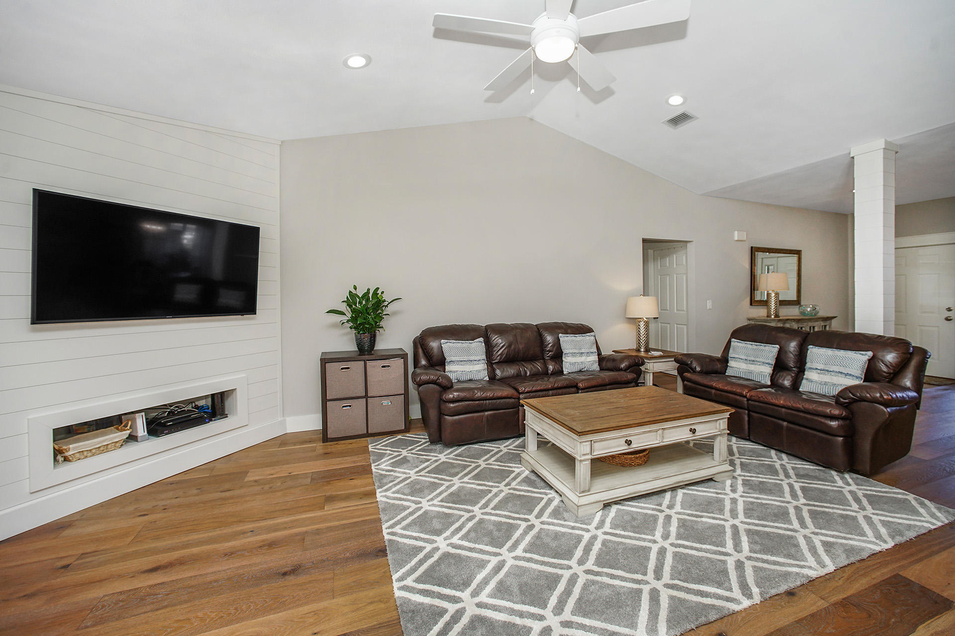 INDIAN LAKE PH 3 - Residential