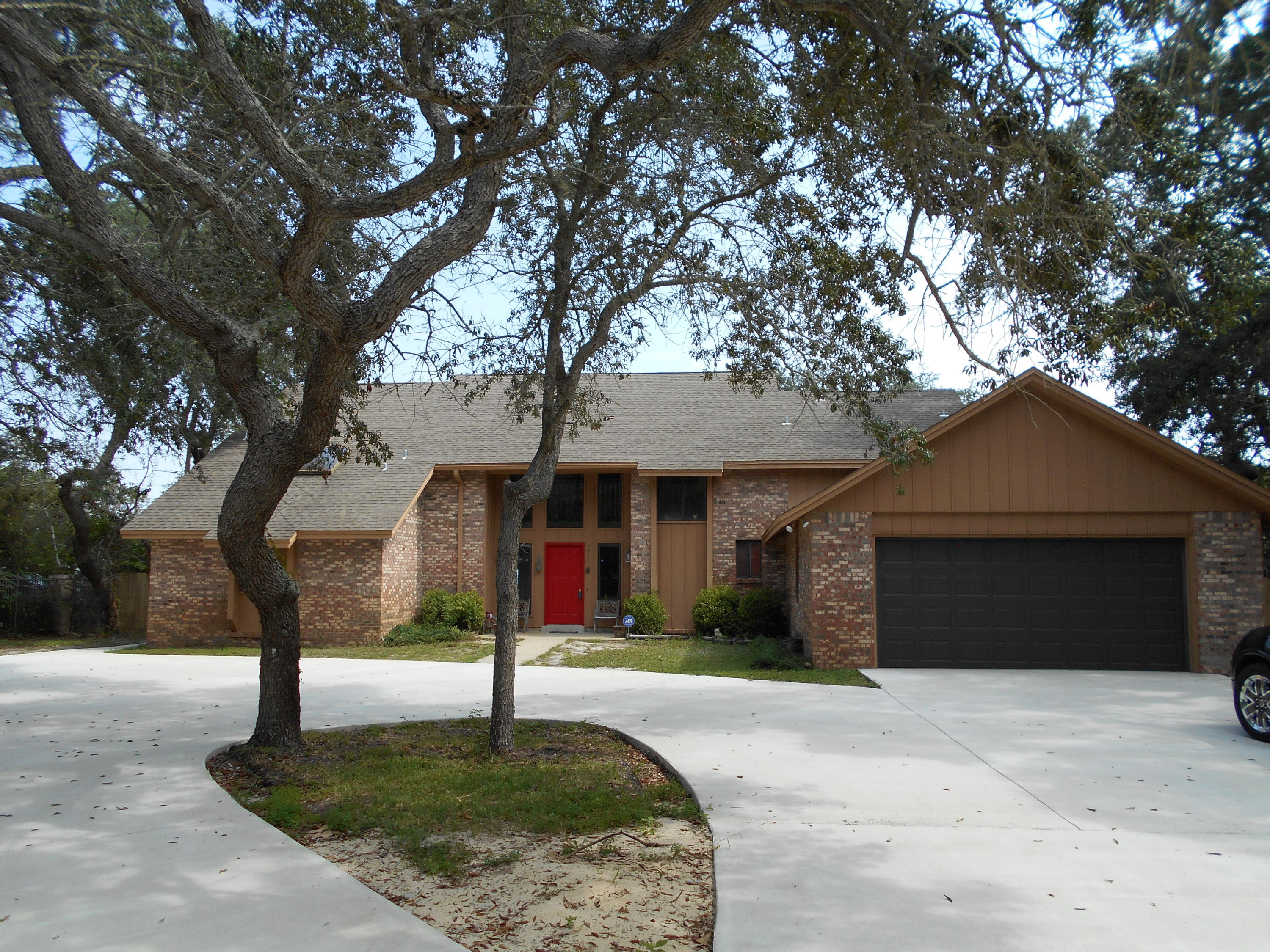 Waterfront Bargain! Over 3000SFoot on a 3/4 acre BAY FRONT lot! Awesome Destin Location! Here is your opportunity! Home is dated on the interior so your chance to put your imagination into making this home exactly what you desire. Large rooms to work with. Two Master Suites...Huge Kitchen/Den area. Plus formal dining and separate living area. Upstairs balcony can be accessed from all three bedrooms. The downstairs master suite has French doors to the Patio and a Large Master bath w/jucuzzi tub, separate shower, two walk in closets, private toilet area and sauna. This is priced to sell very quickly so make your appointment today. Please have your offer accompanied by your loan approval letter or POF. A lot of home for the money just awaiting your personal touches. Call today!