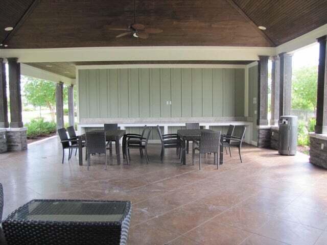 Redstone Commons - Residential Lease