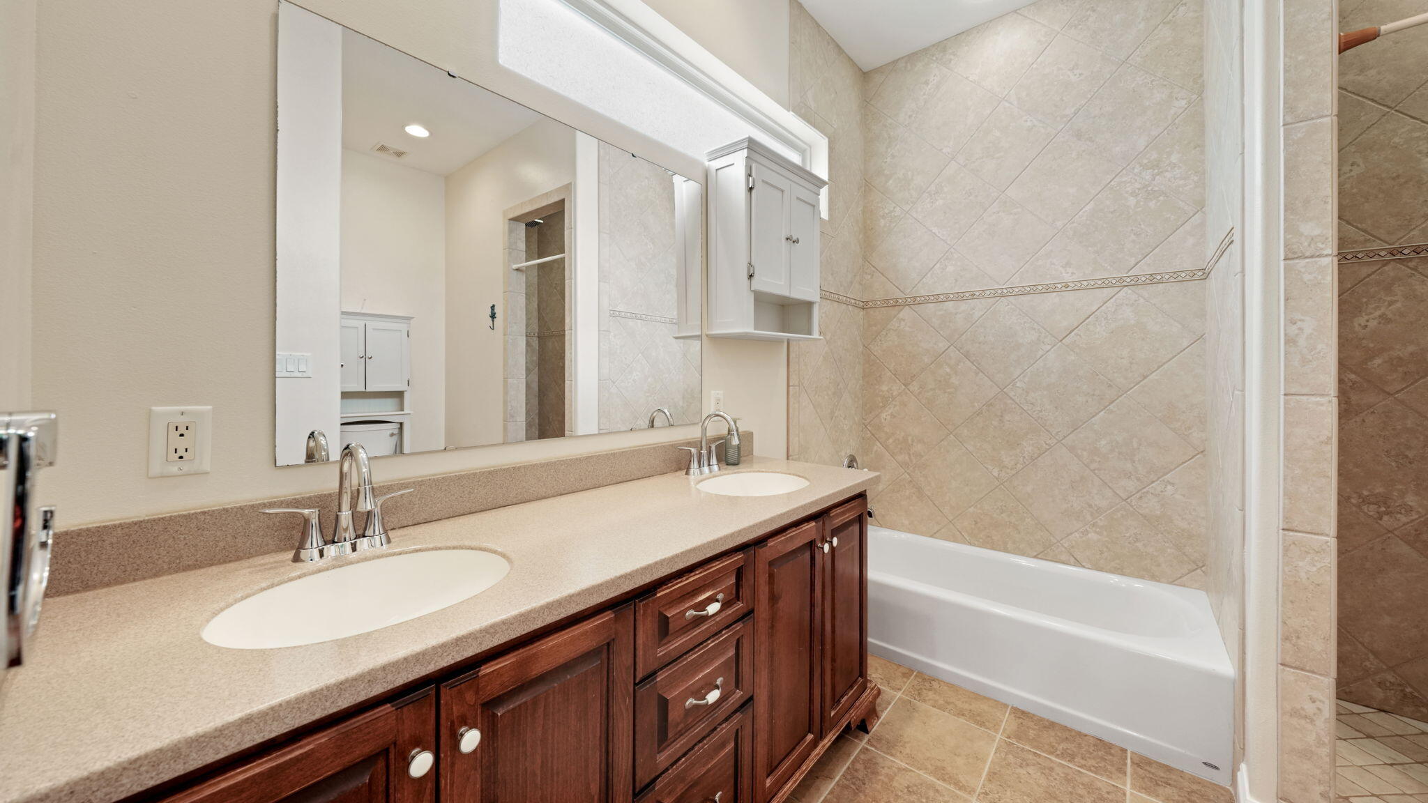 MACK BAYOU ESTATES - Residential