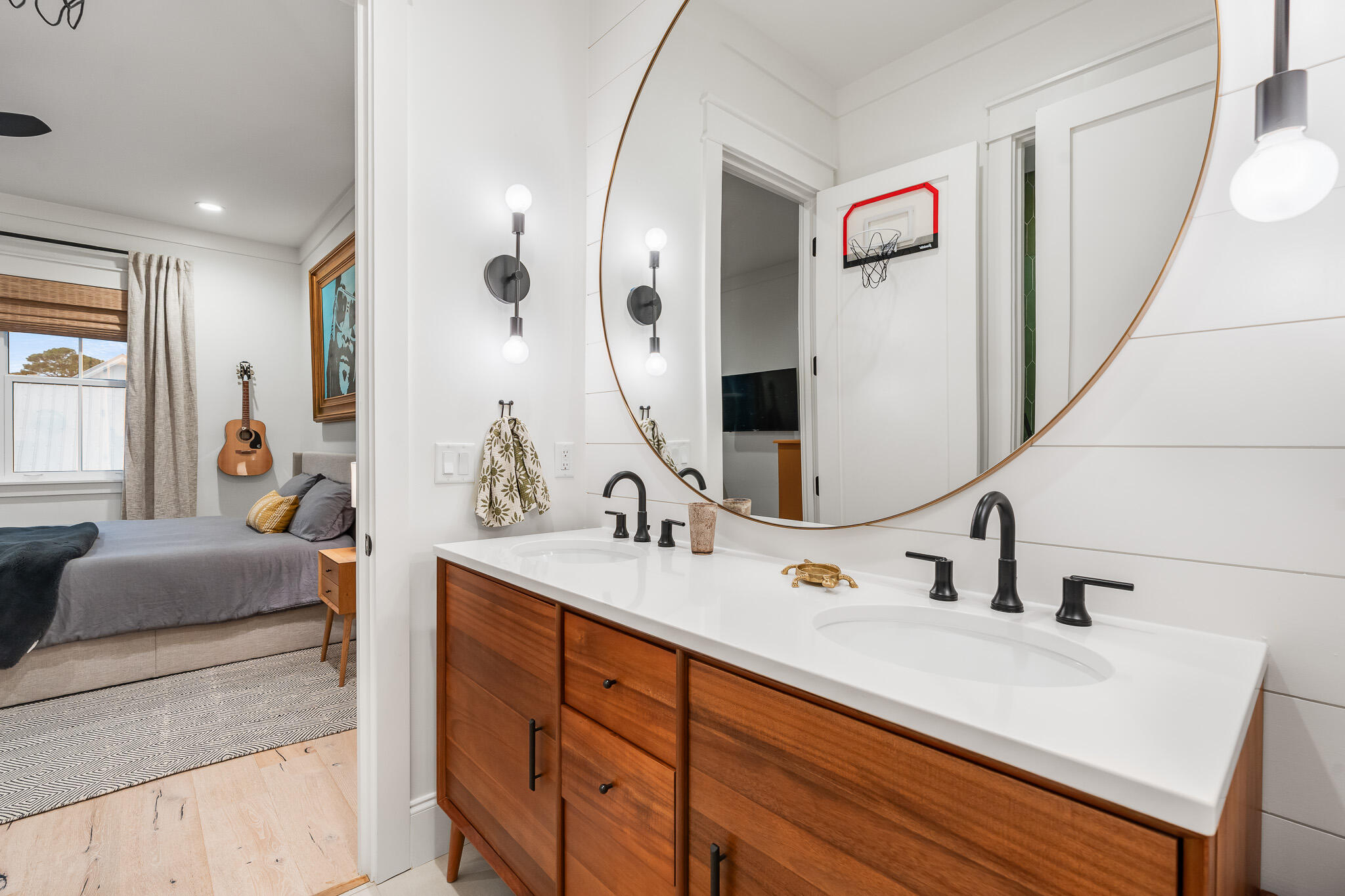 PINES OF BLUE MOUNTAIN - Residential