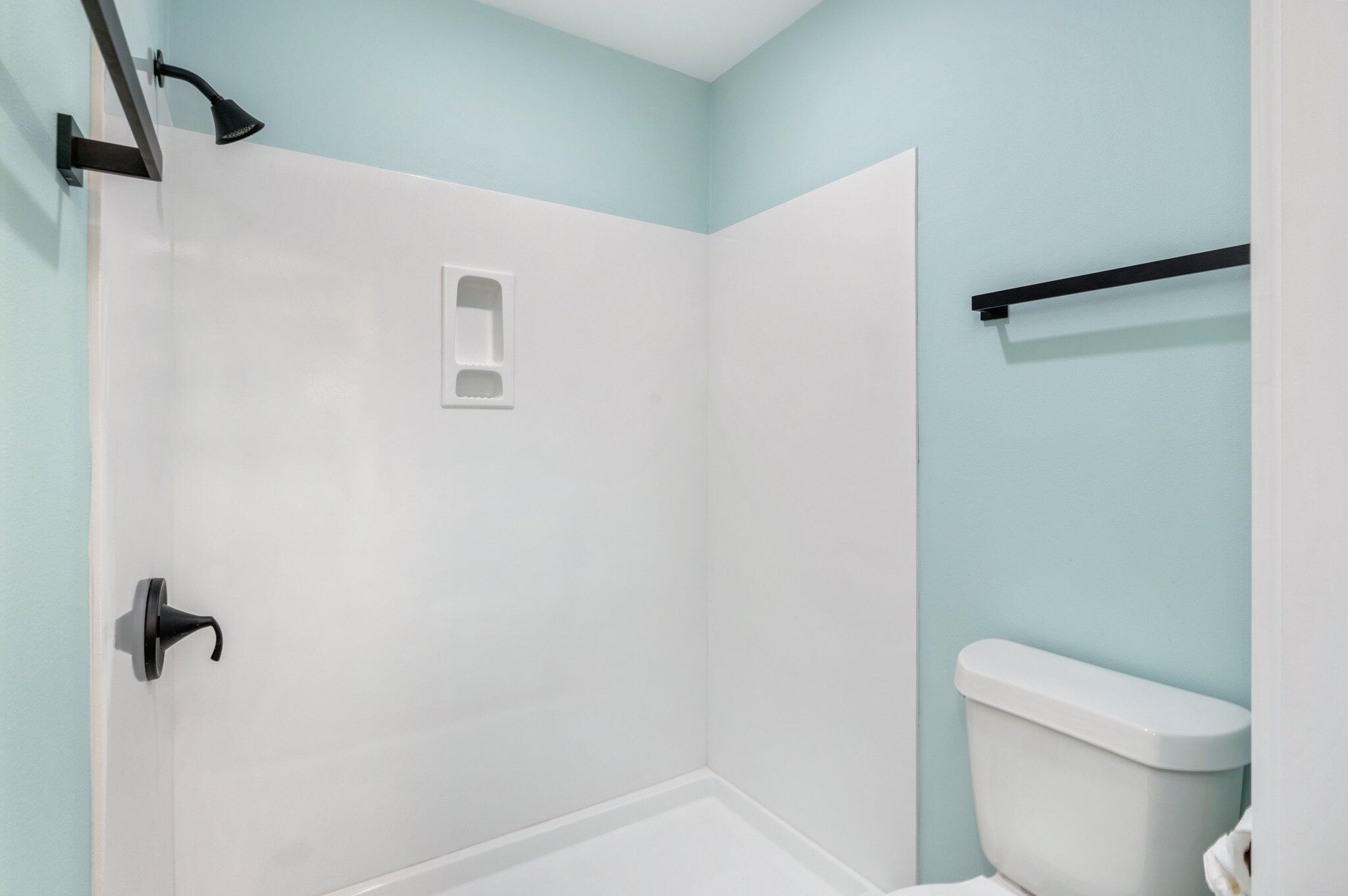 GARNIERS CAY PH 2 - Residential Lease