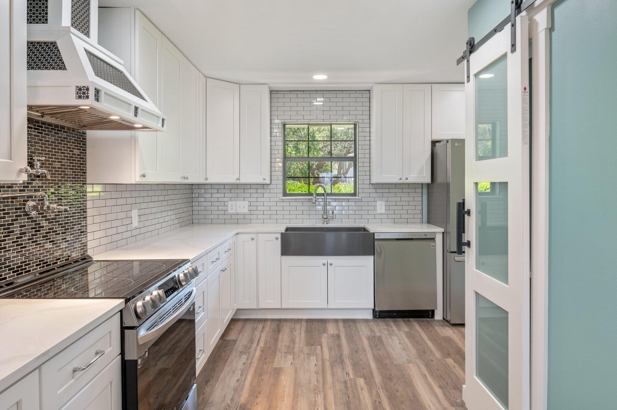 GARNIERS CAY PH 2 - Residential Lease