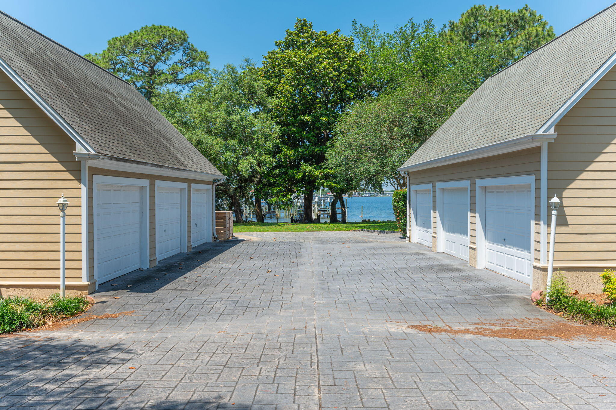 GARNIERS CAY PH 2 - Residential Lease