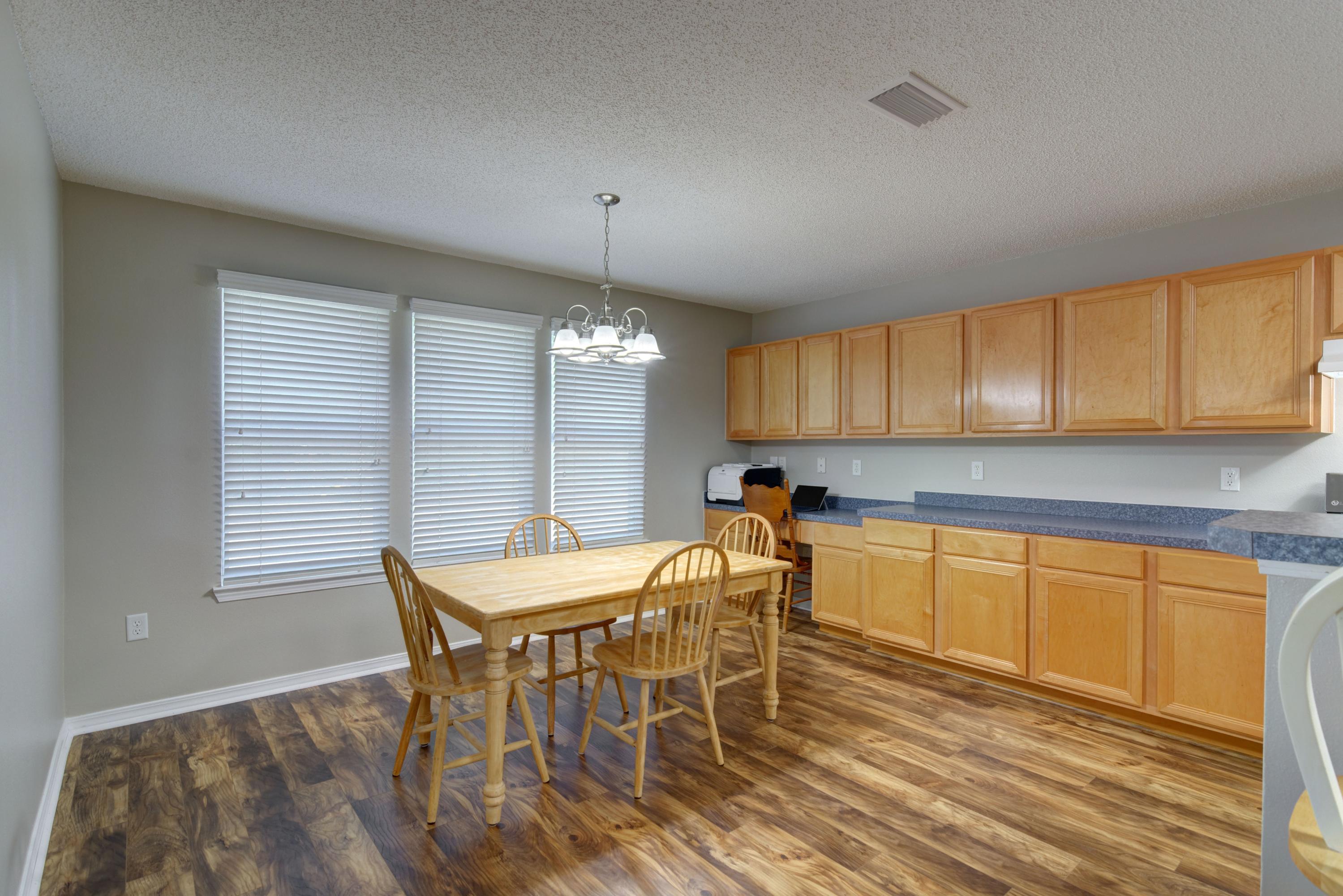 ASHBERRY WOODS - Residential