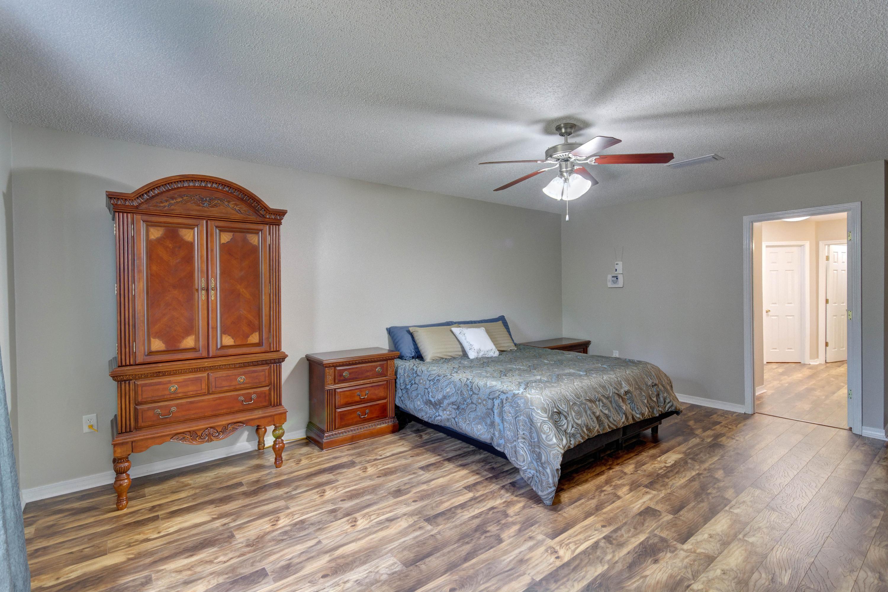 ASHBERRY WOODS - Residential