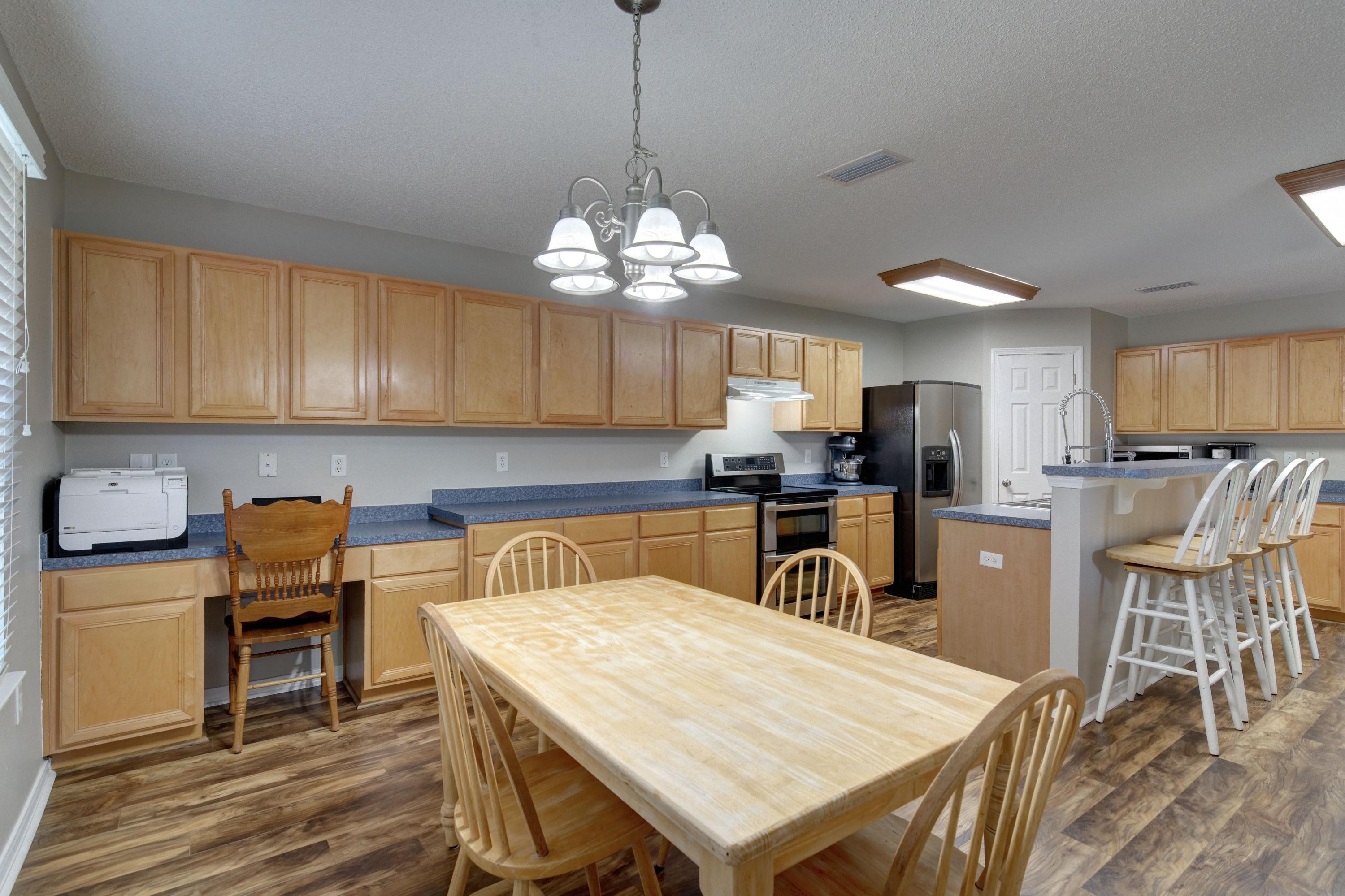 ASHBERRY WOODS - Residential