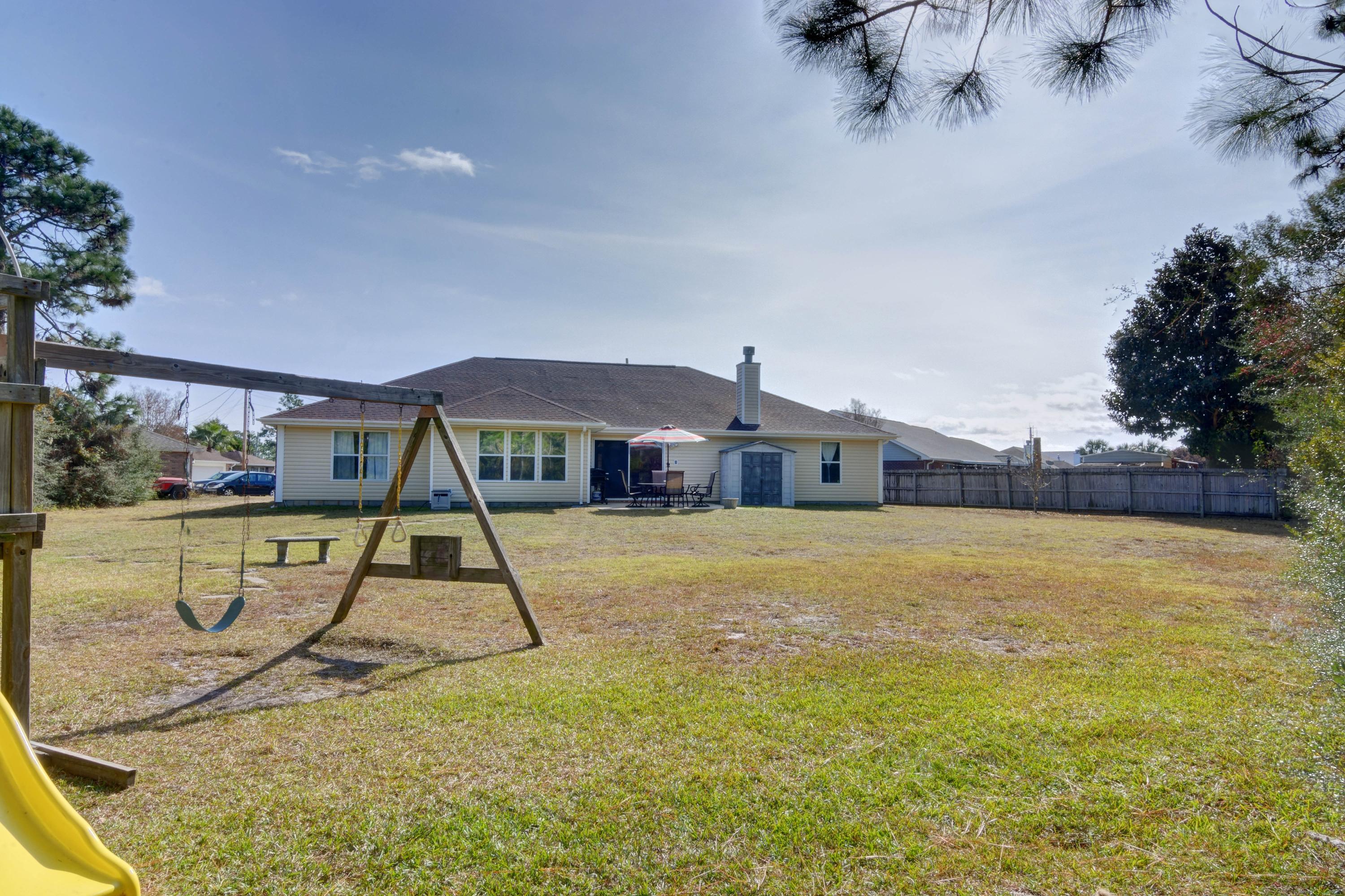 ASHBERRY WOODS - Residential