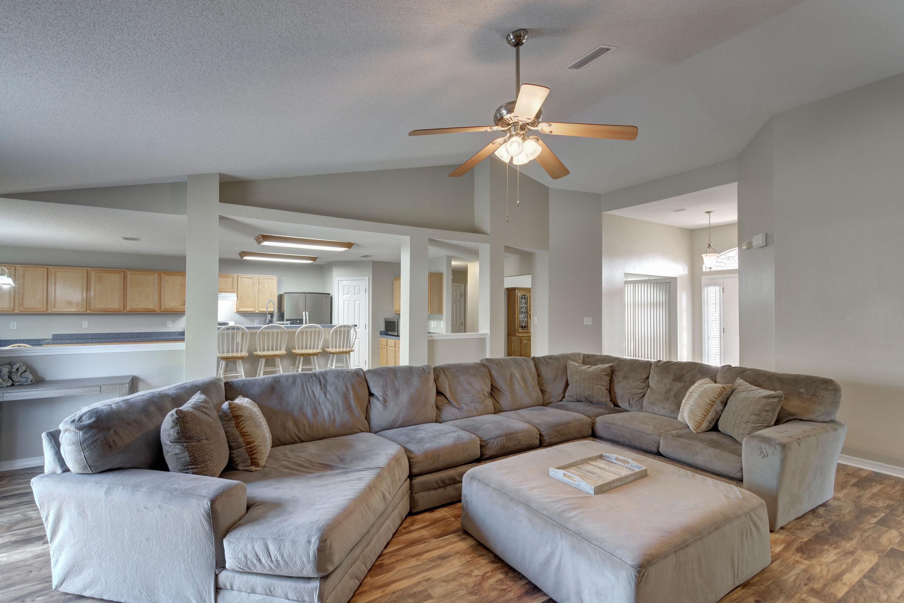 ASHBERRY WOODS - Residential