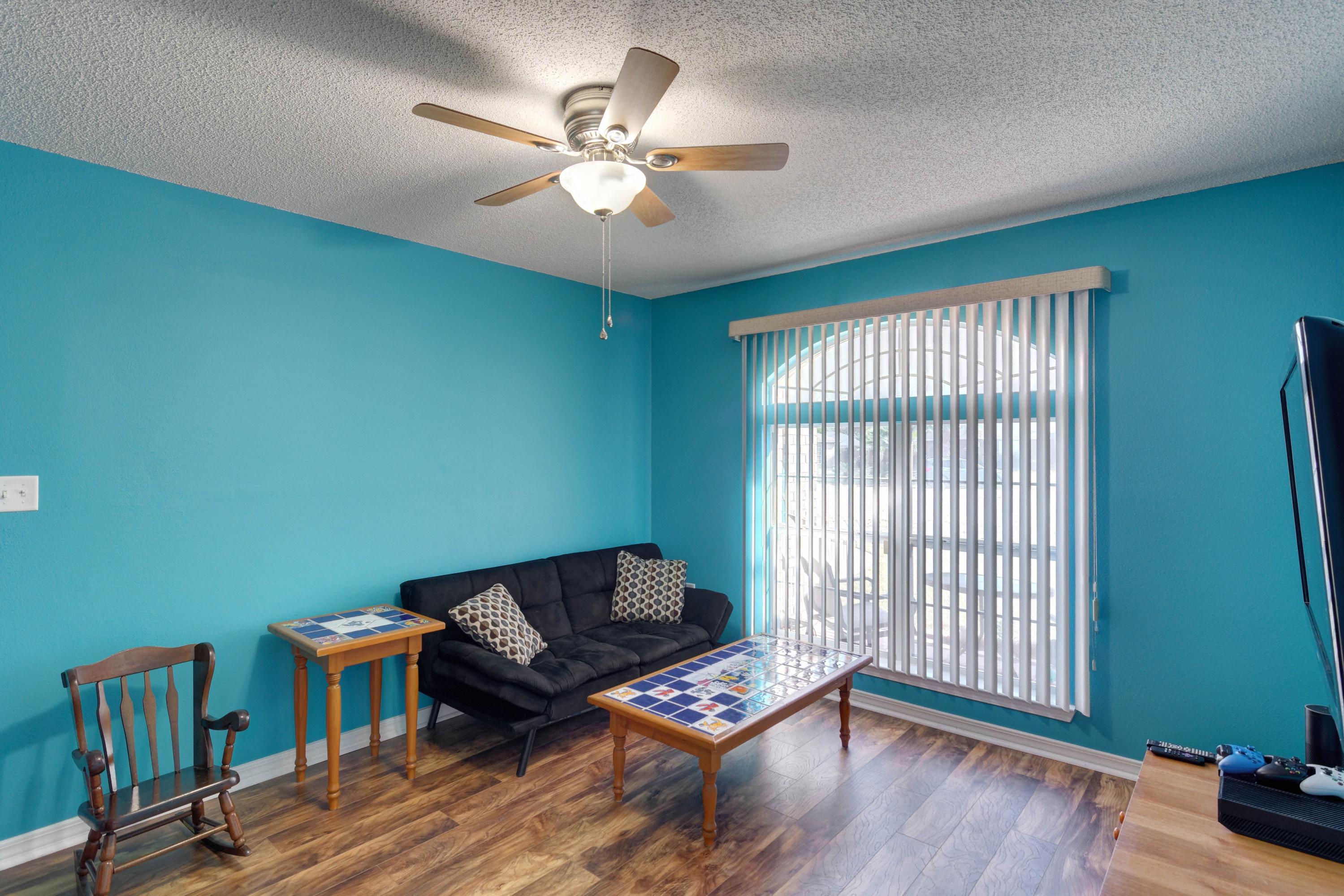 ASHBERRY WOODS - Residential