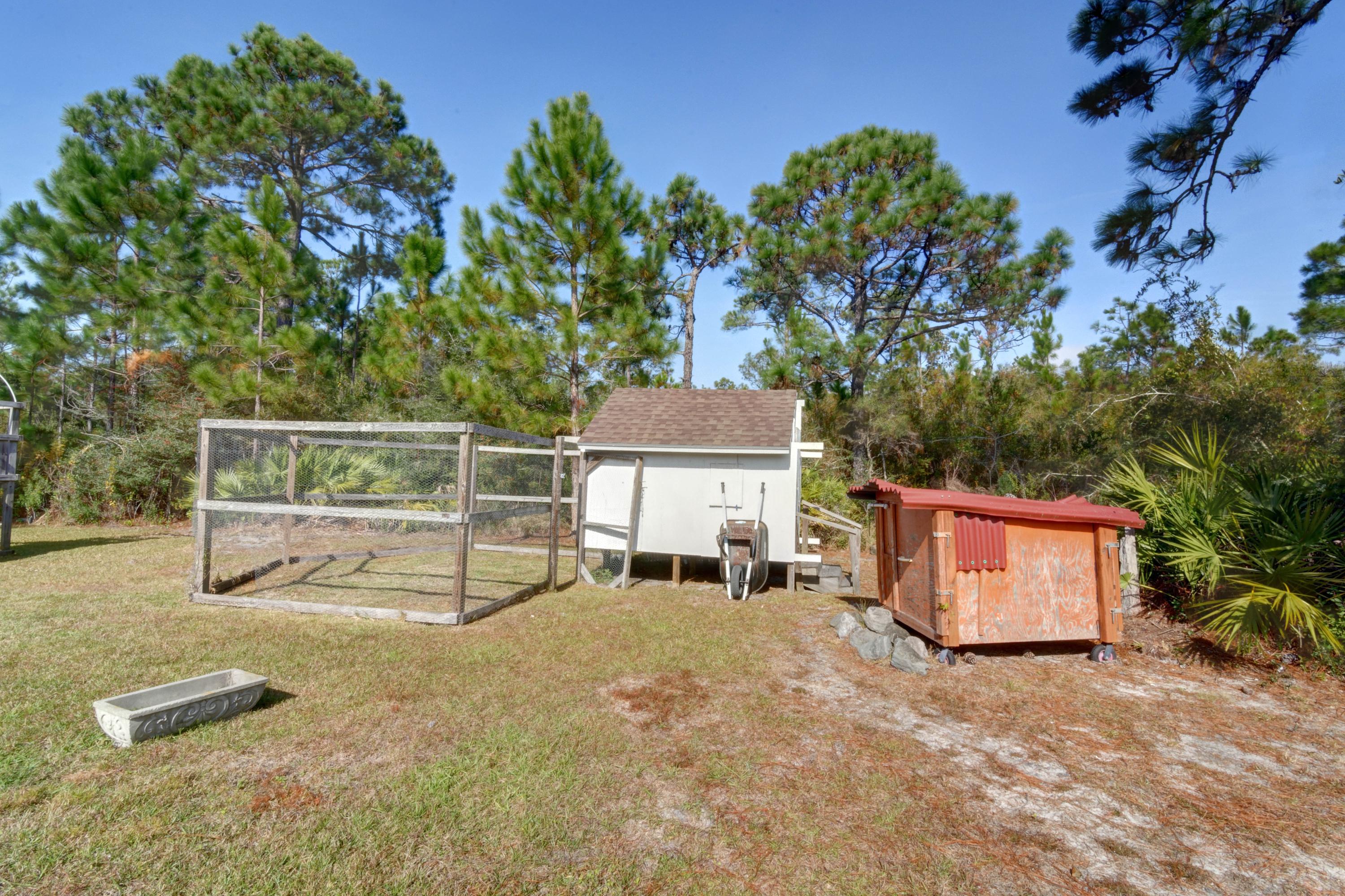 ASHBERRY WOODS - Residential