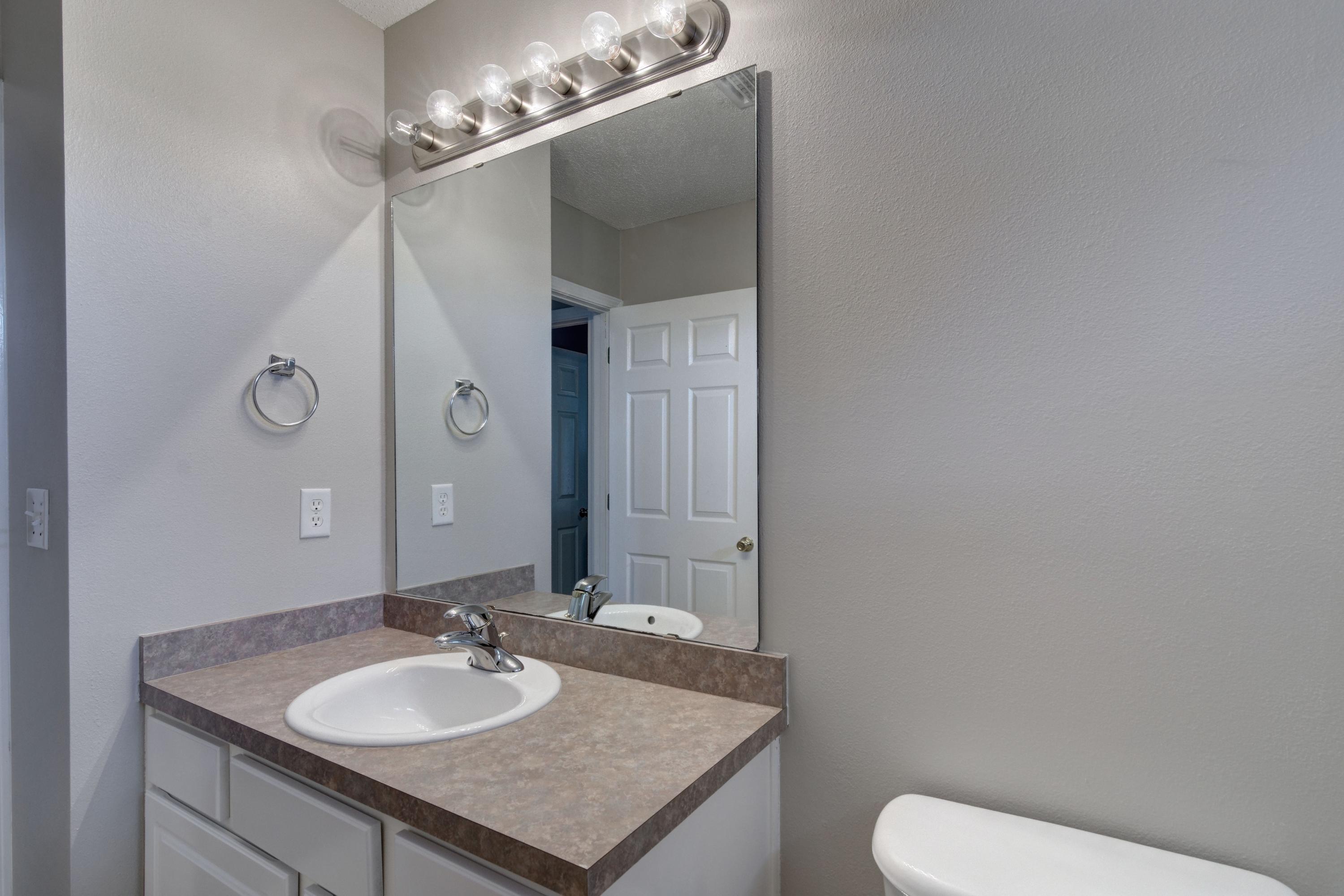 ASHBERRY WOODS - Residential