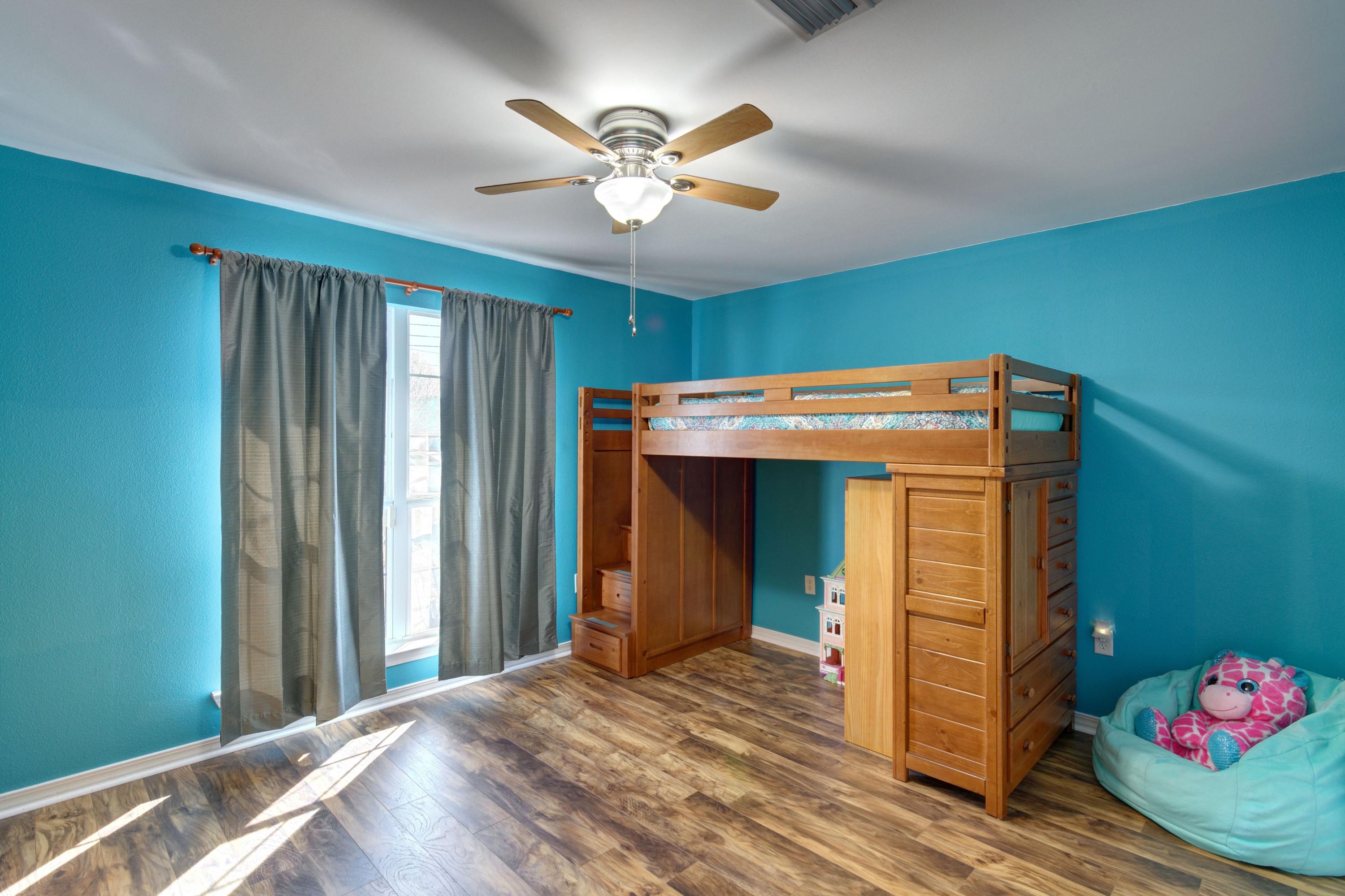 ASHBERRY WOODS - Residential