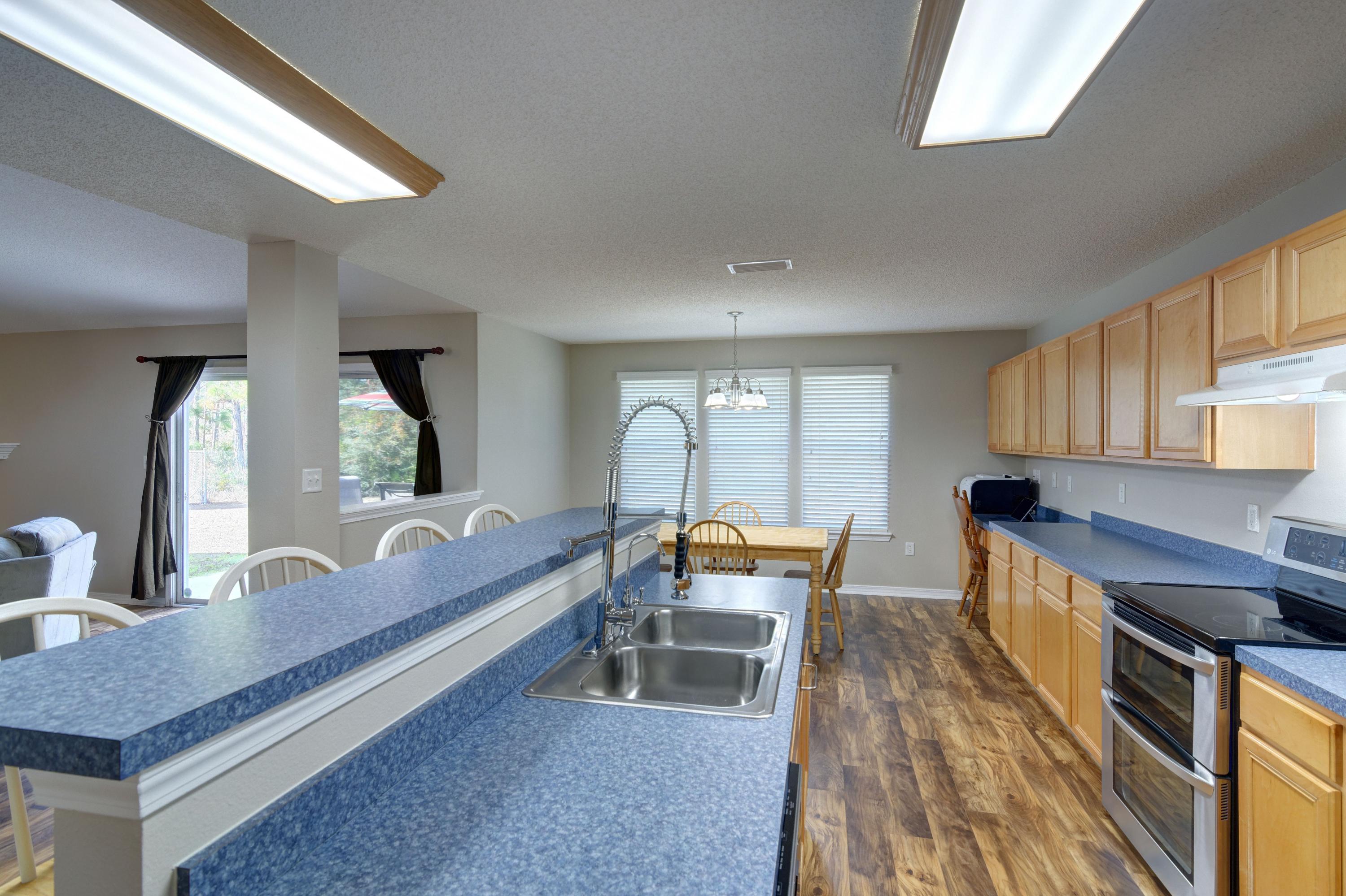 ASHBERRY WOODS - Residential