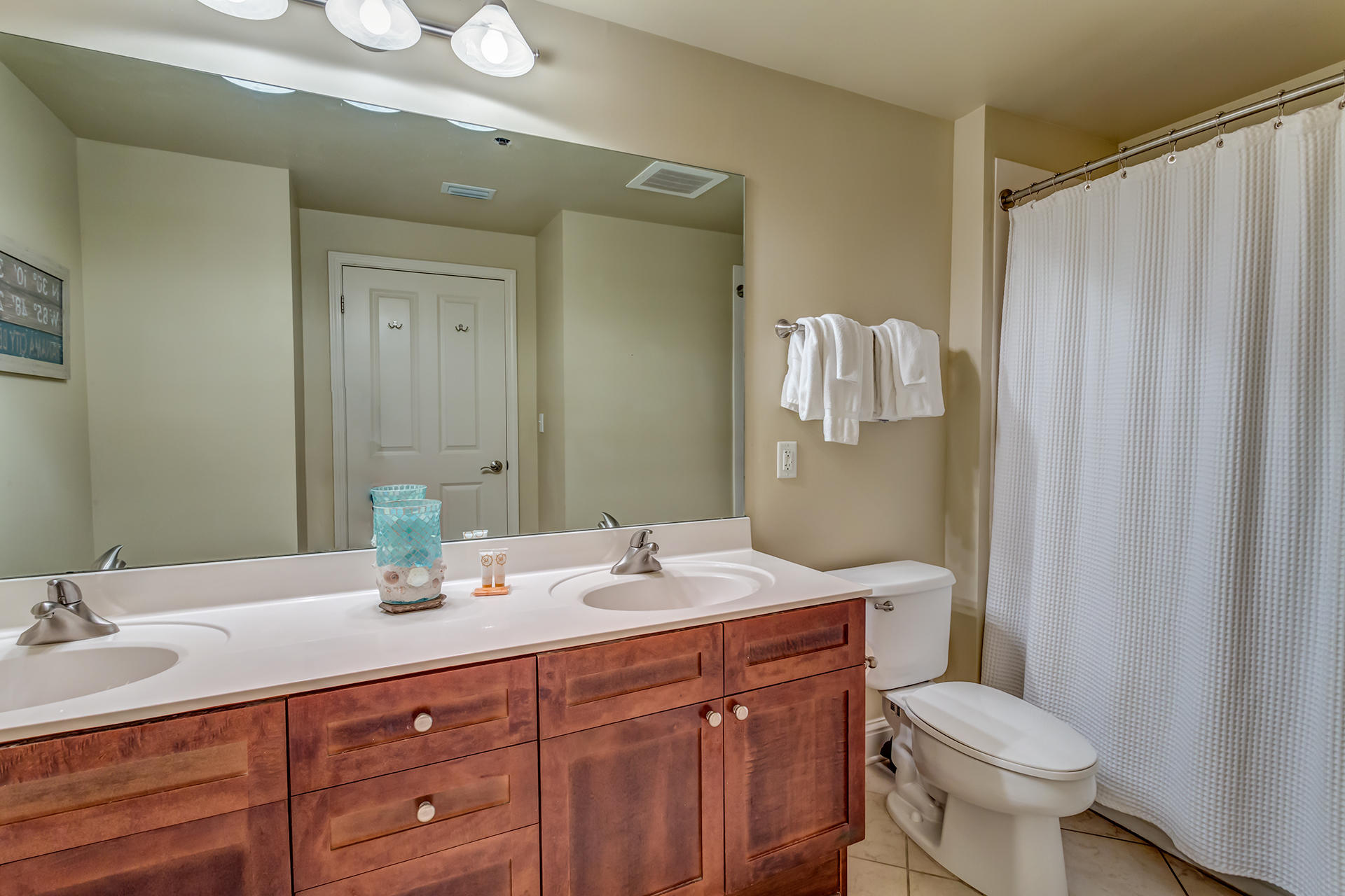 AQUA Beachside Resort - Residential