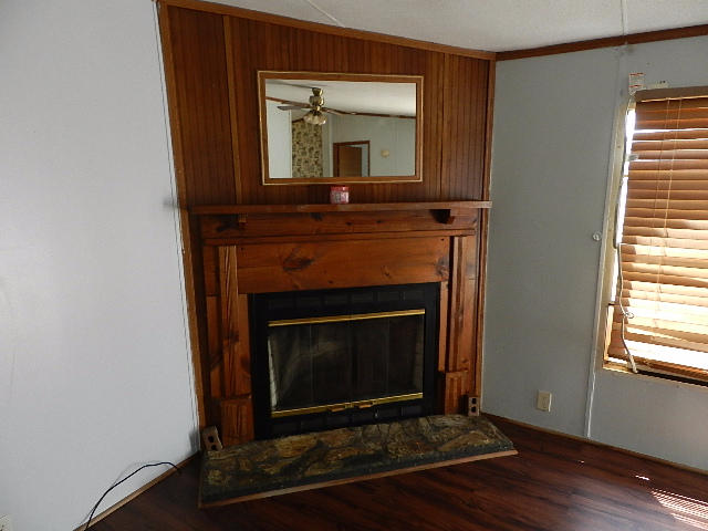 CRESCENT SHORES - Residential