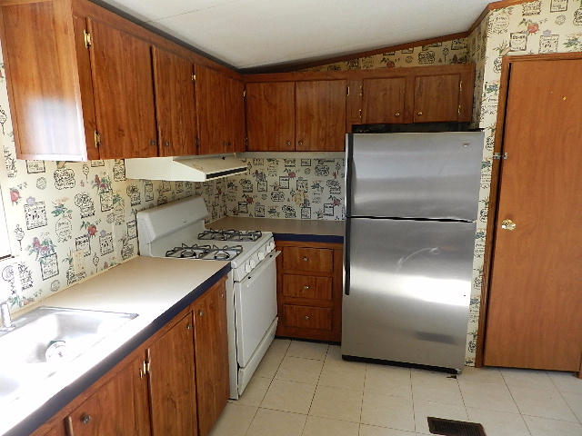 CRESCENT SHORES - Residential