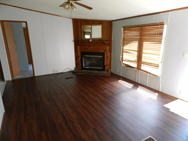 CRESCENT SHORES - Residential