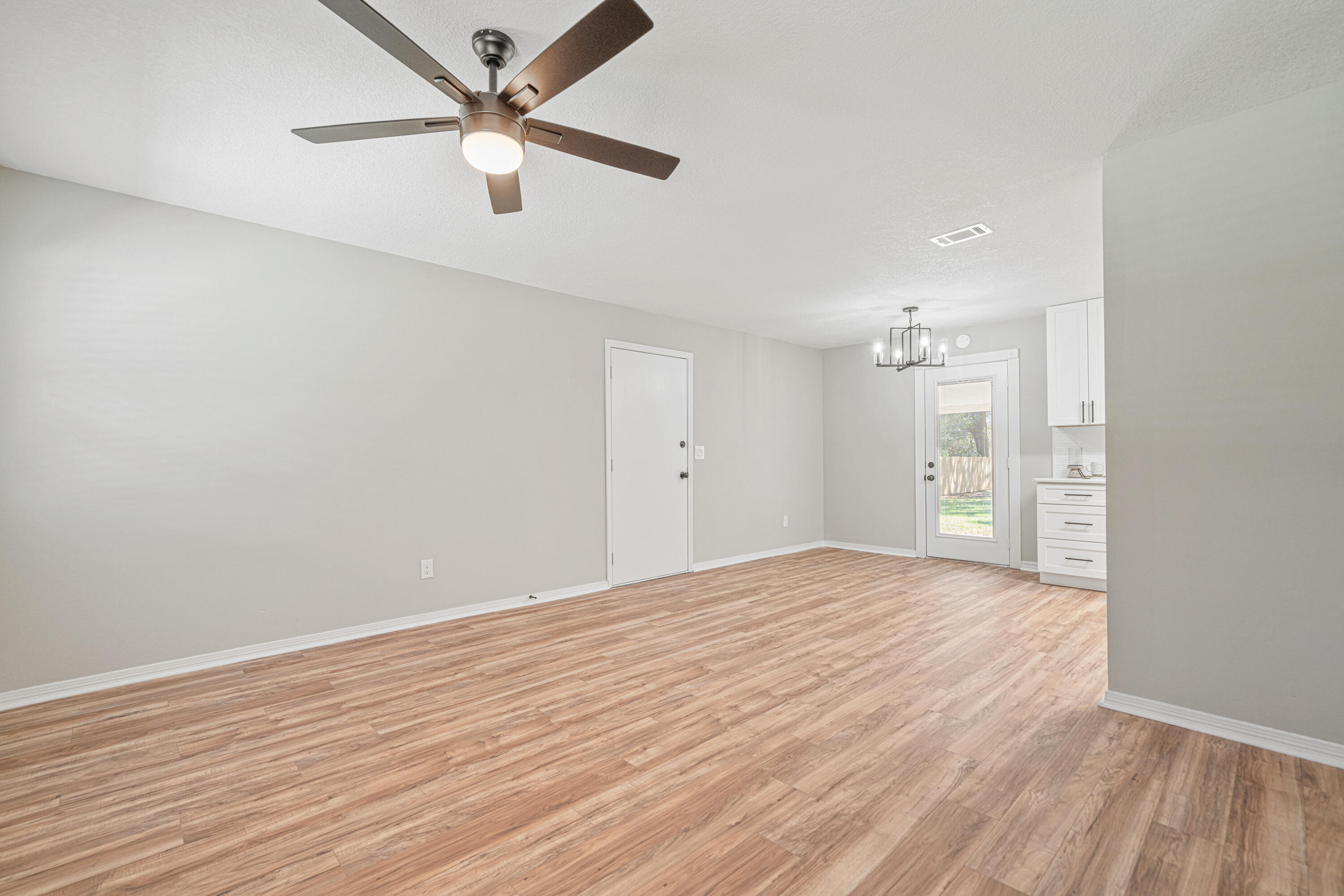 Gonzalez Neighborhood, FL - Residential