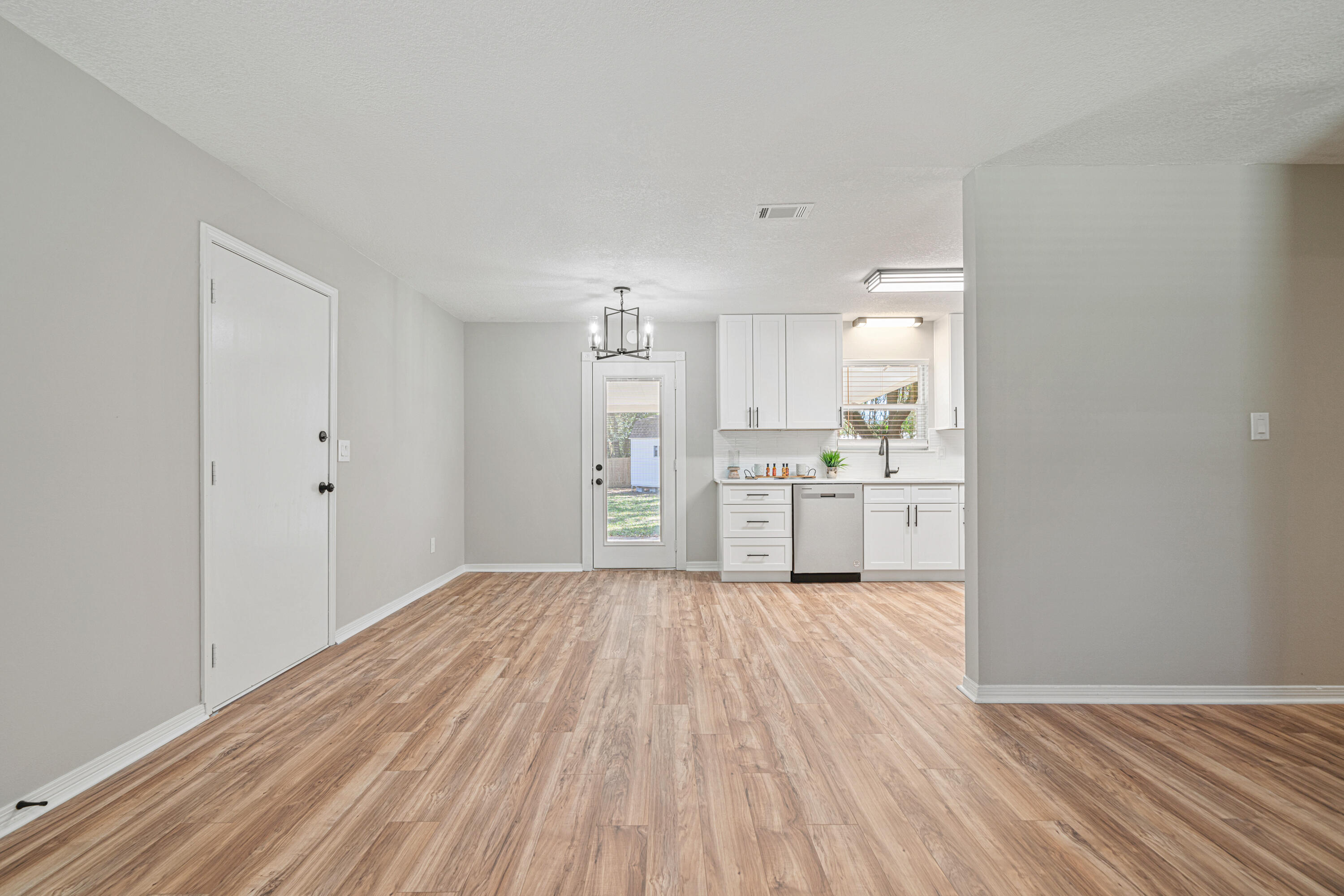 Gonzalez Neighborhood, FL - Residential