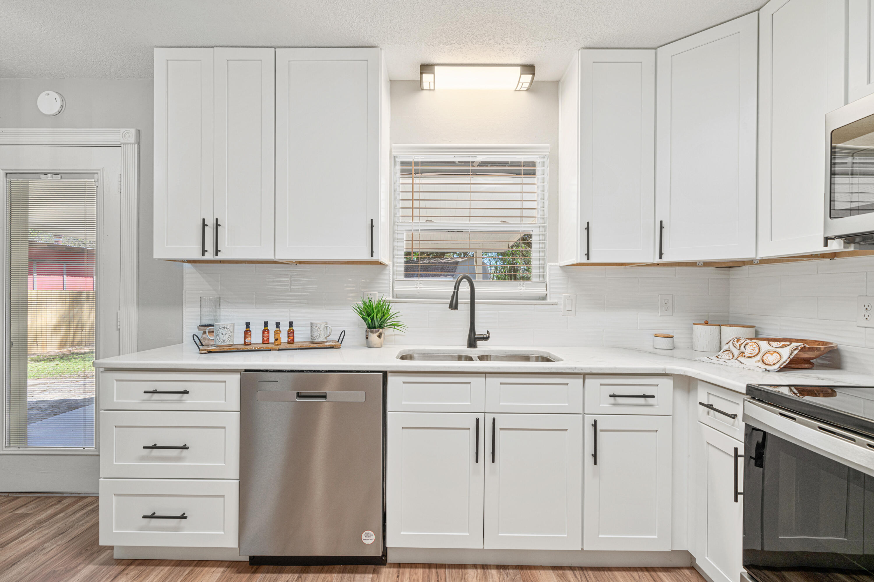 Gonzalez Neighborhood, FL - Residential