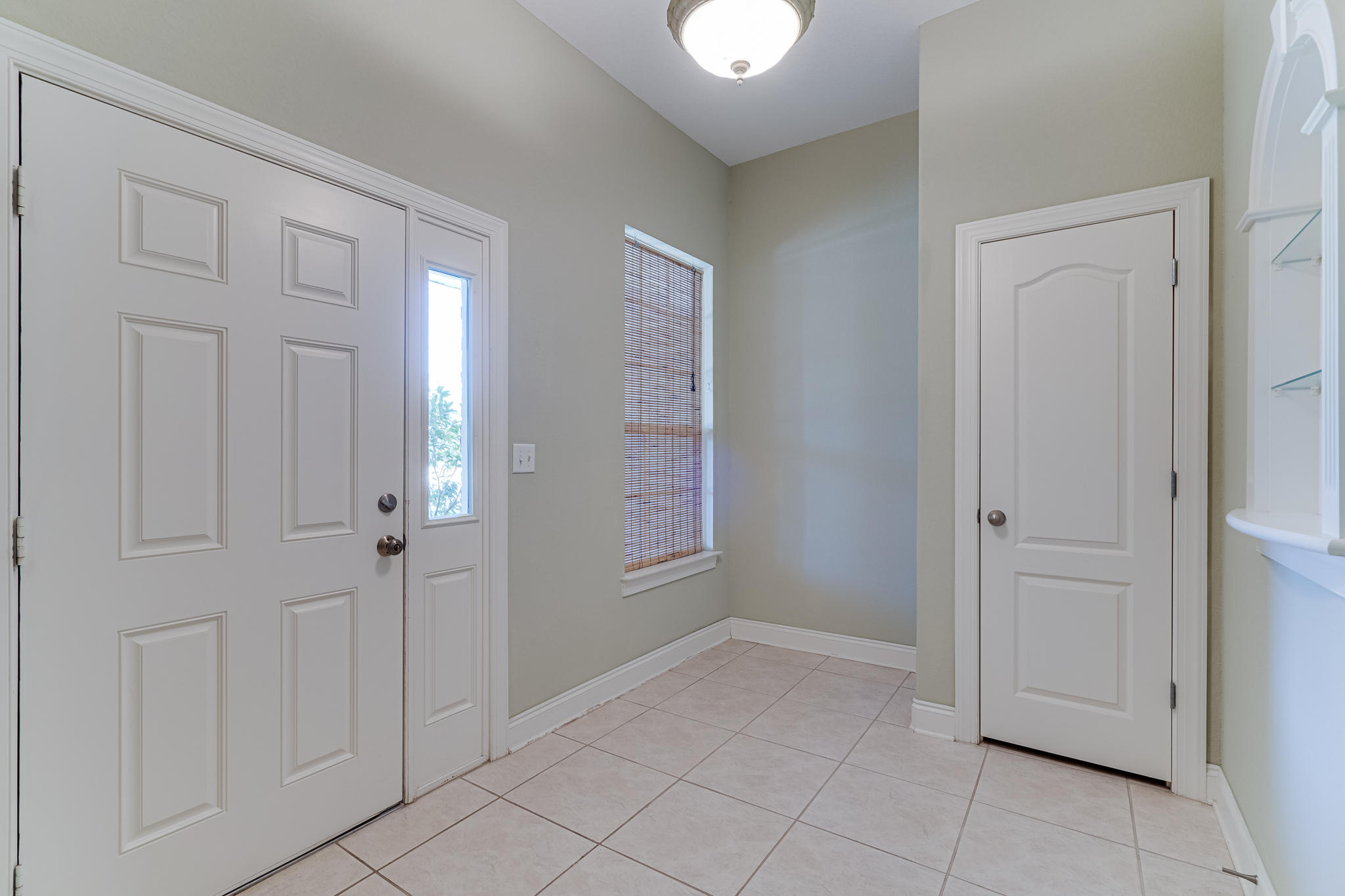 DIAMOND LAKES - Residential