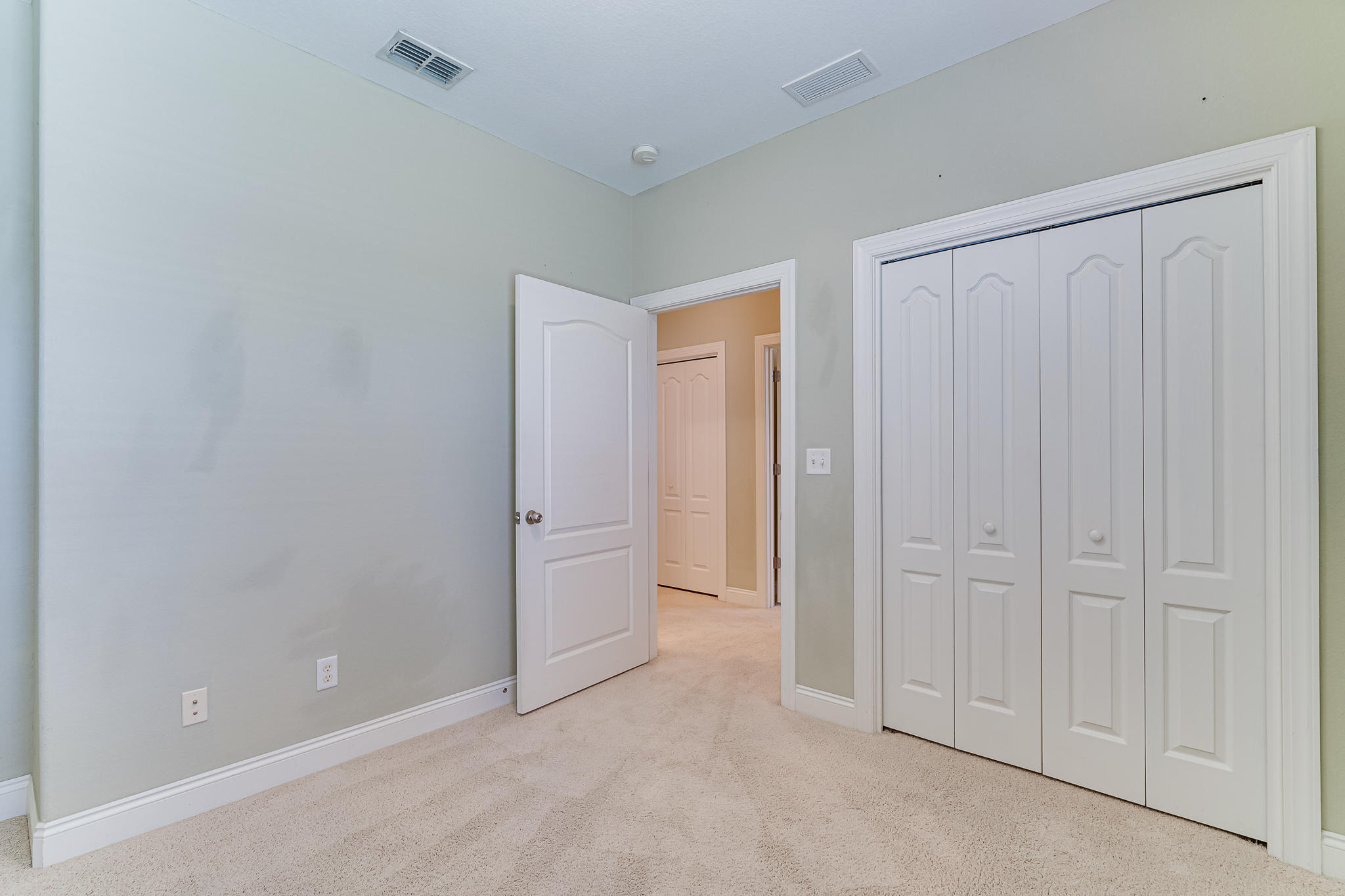 DIAMOND LAKES - Residential