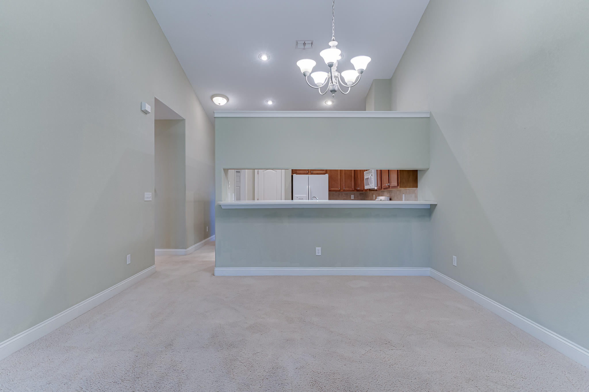 DIAMOND LAKES - Residential