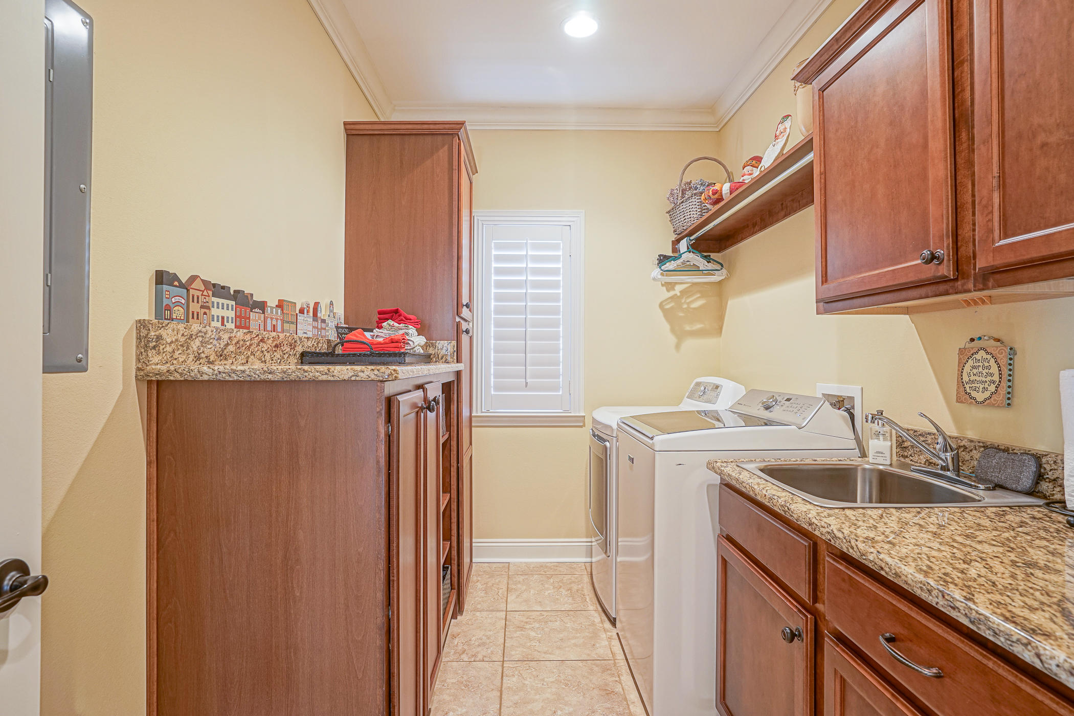 PARISH AT BLUEWATER POINT - Residential