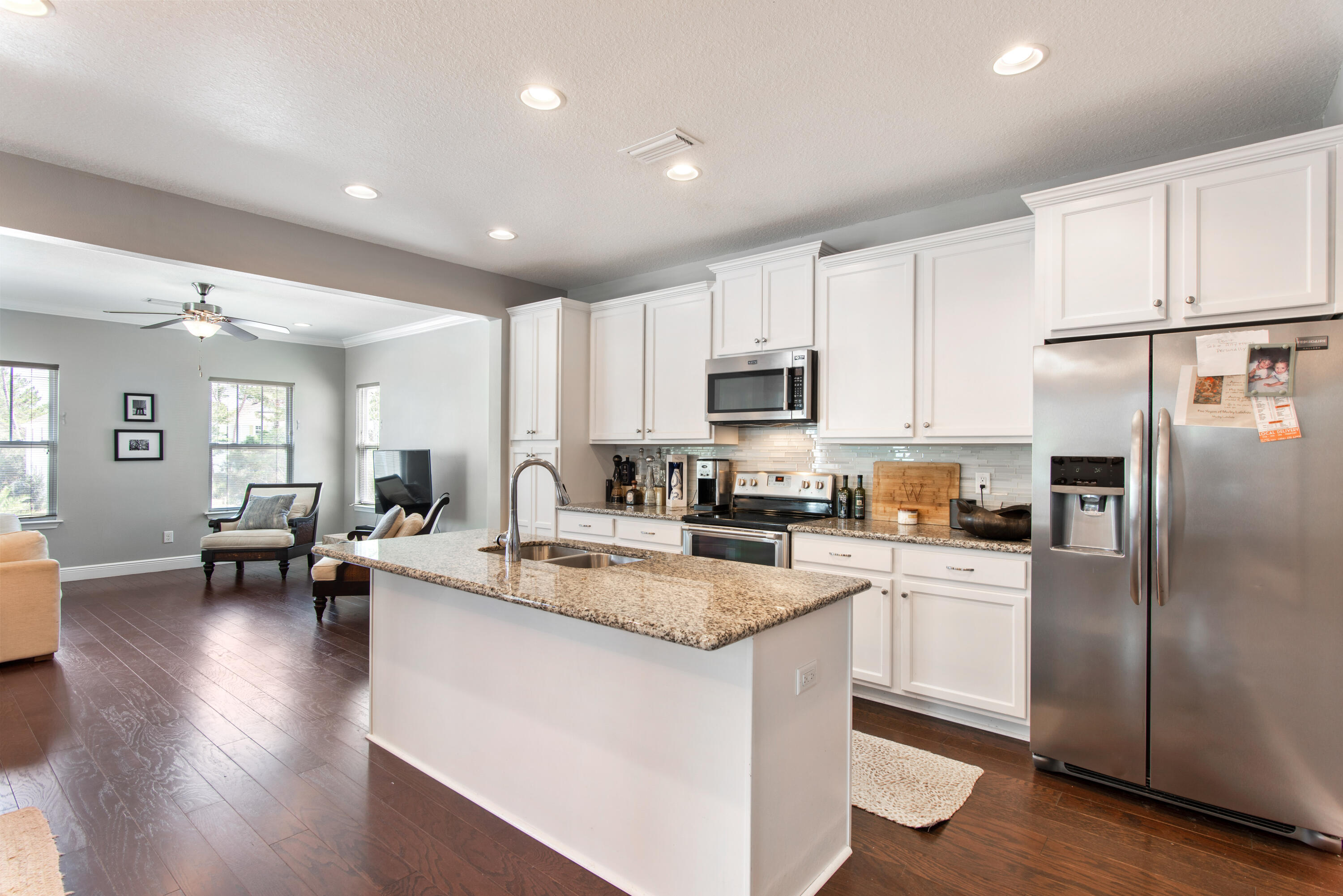 PINEWOOD PRESERVE - Residential