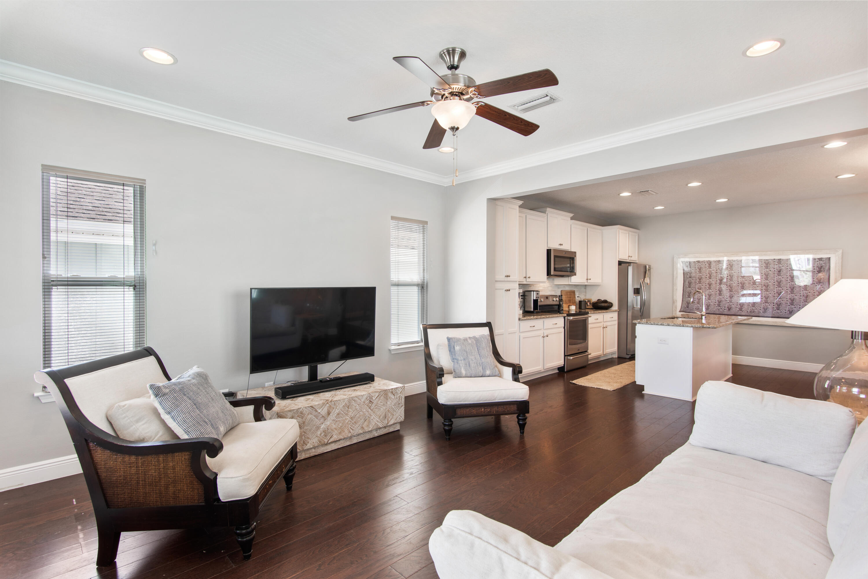 PINEWOOD PRESERVE - Residential