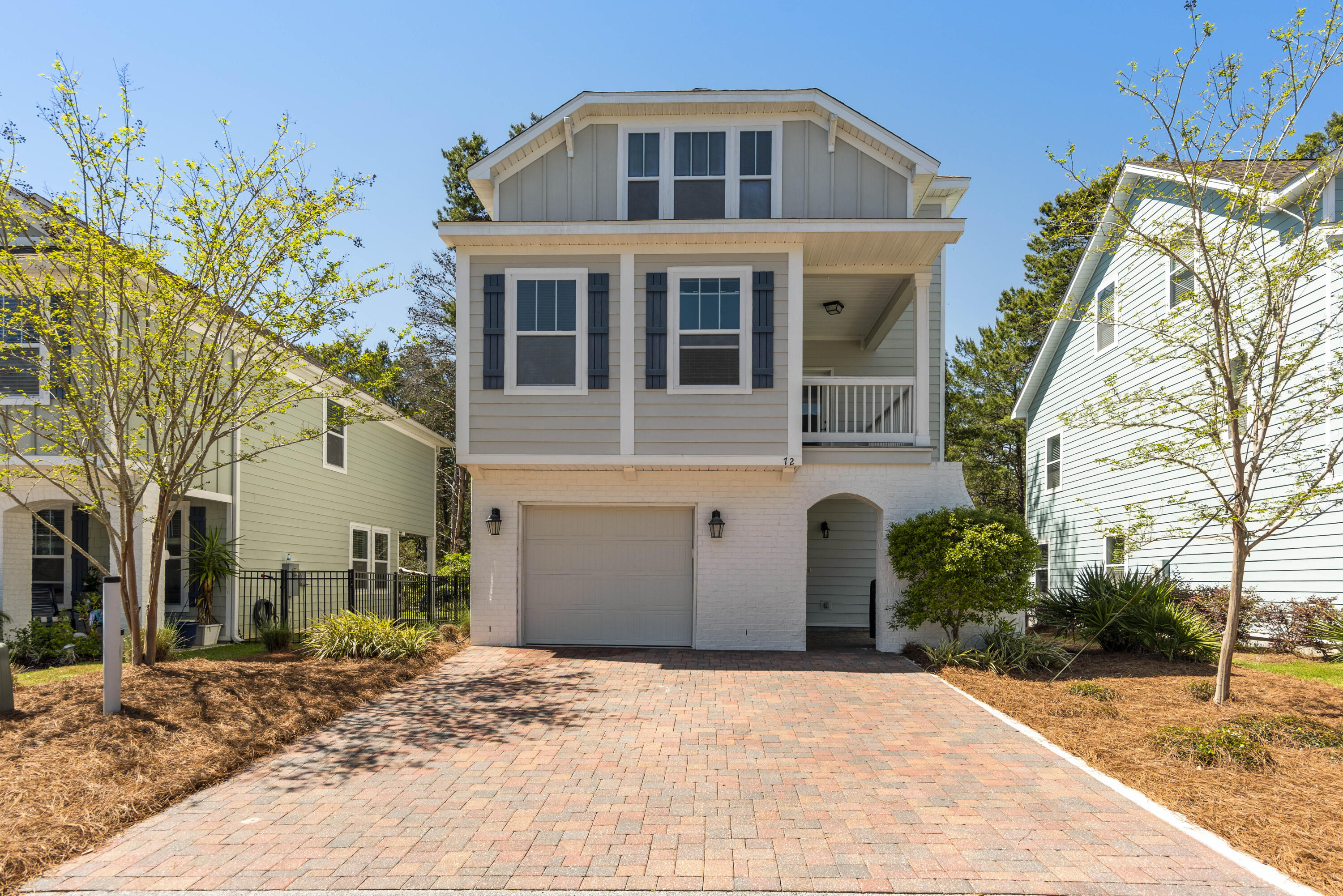 PINEWOOD PRESERVE - Residential