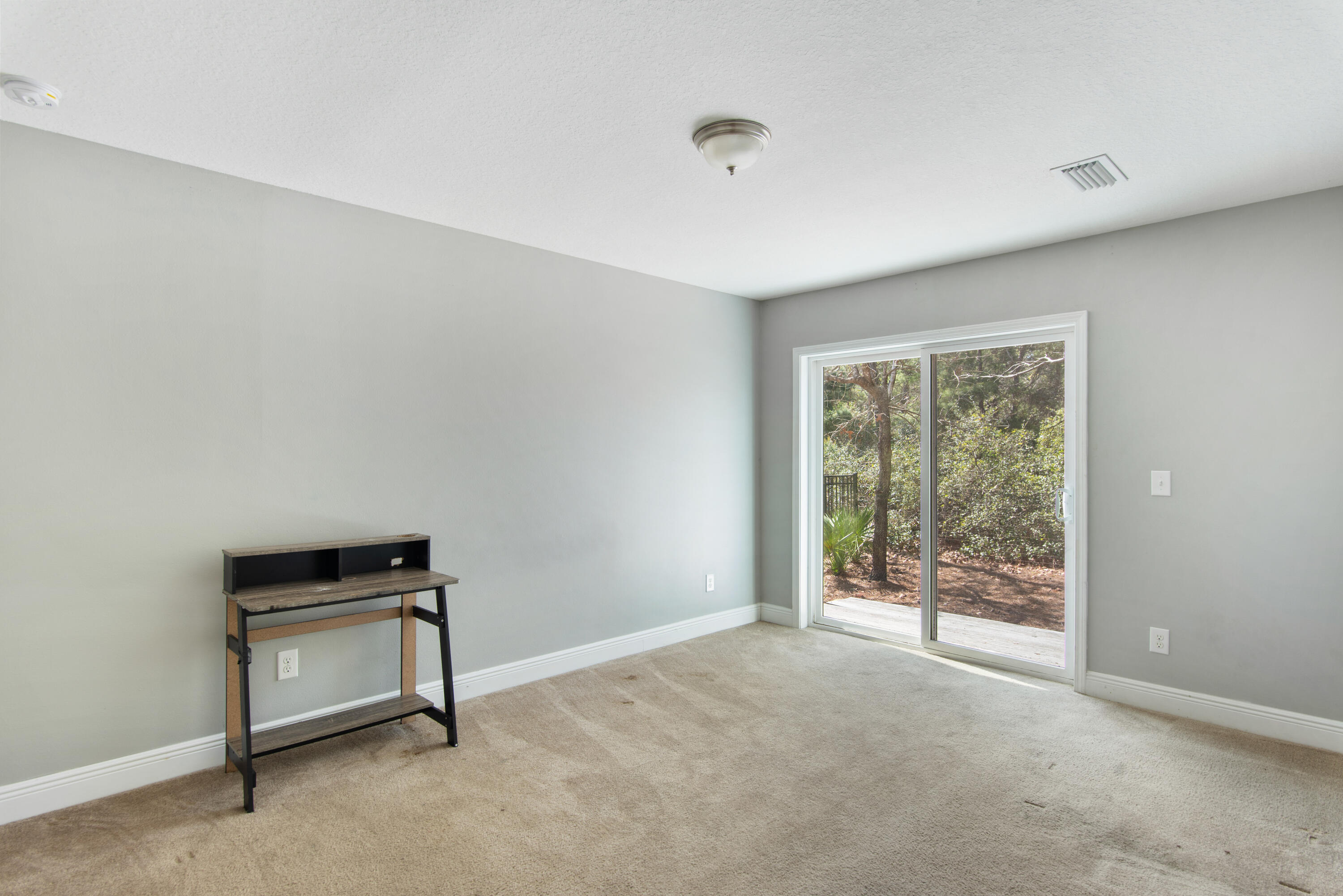 PINEWOOD PRESERVE - Residential