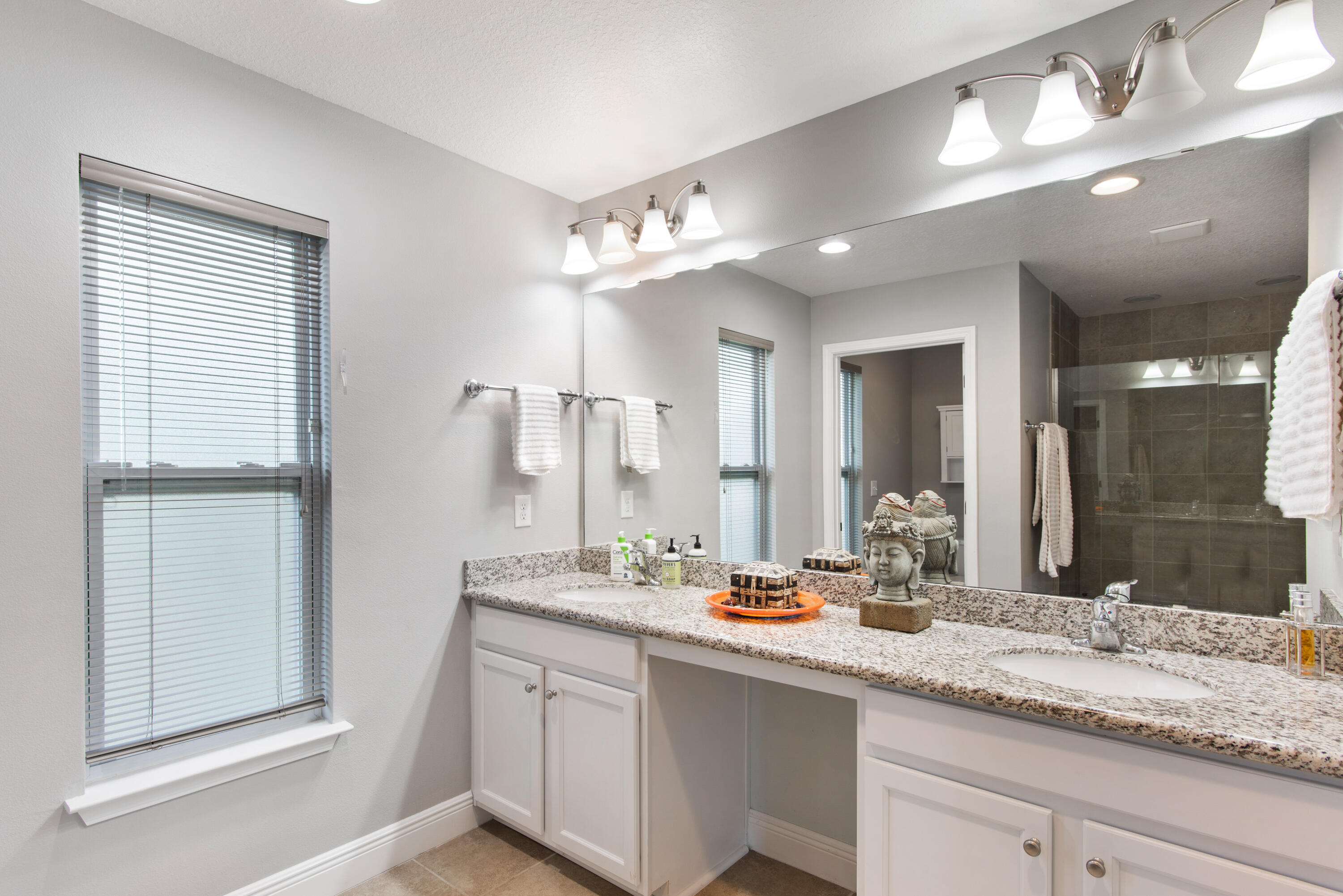 PINEWOOD PRESERVE - Residential