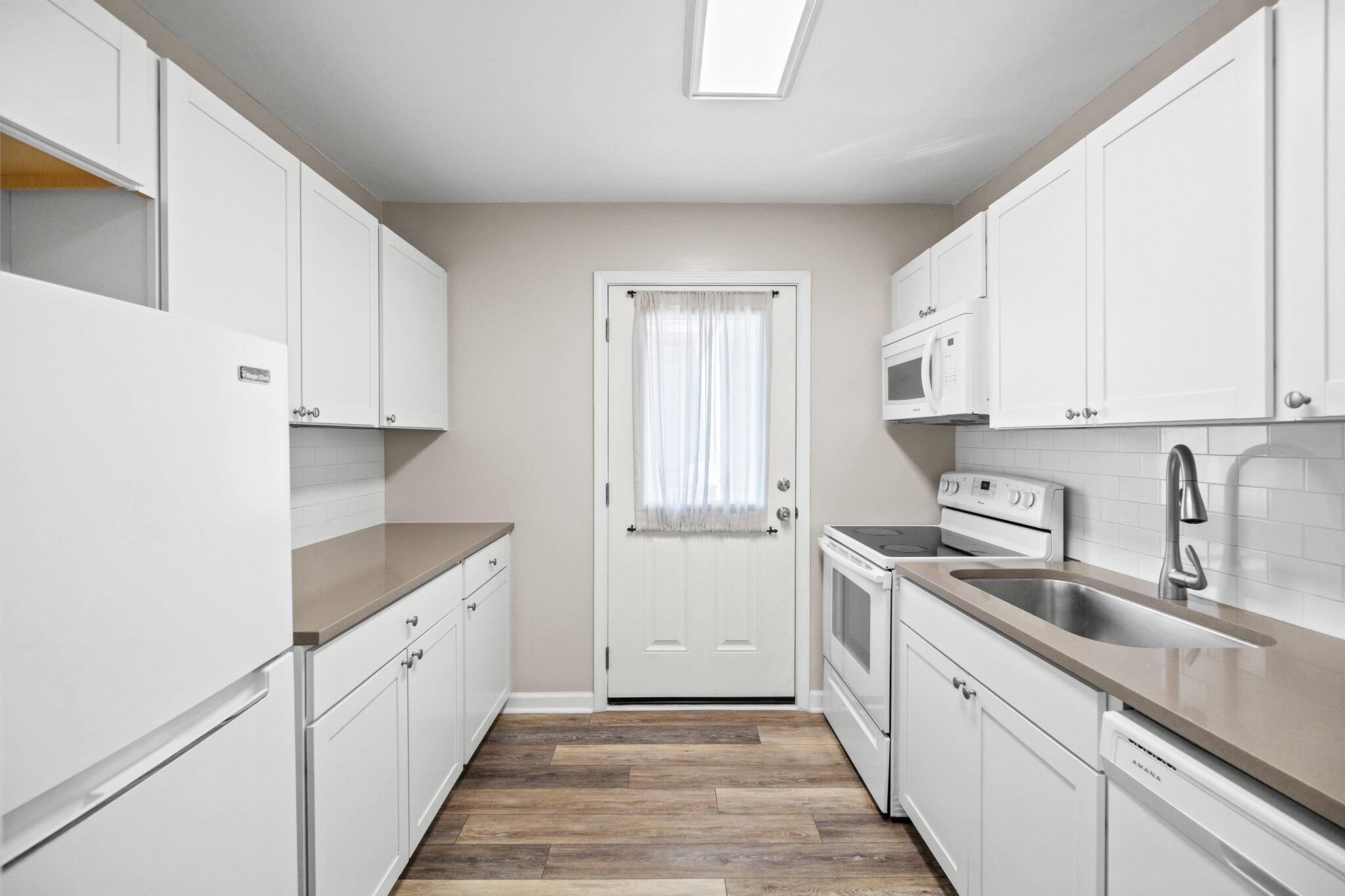 LANDMARK CONDO - Residential