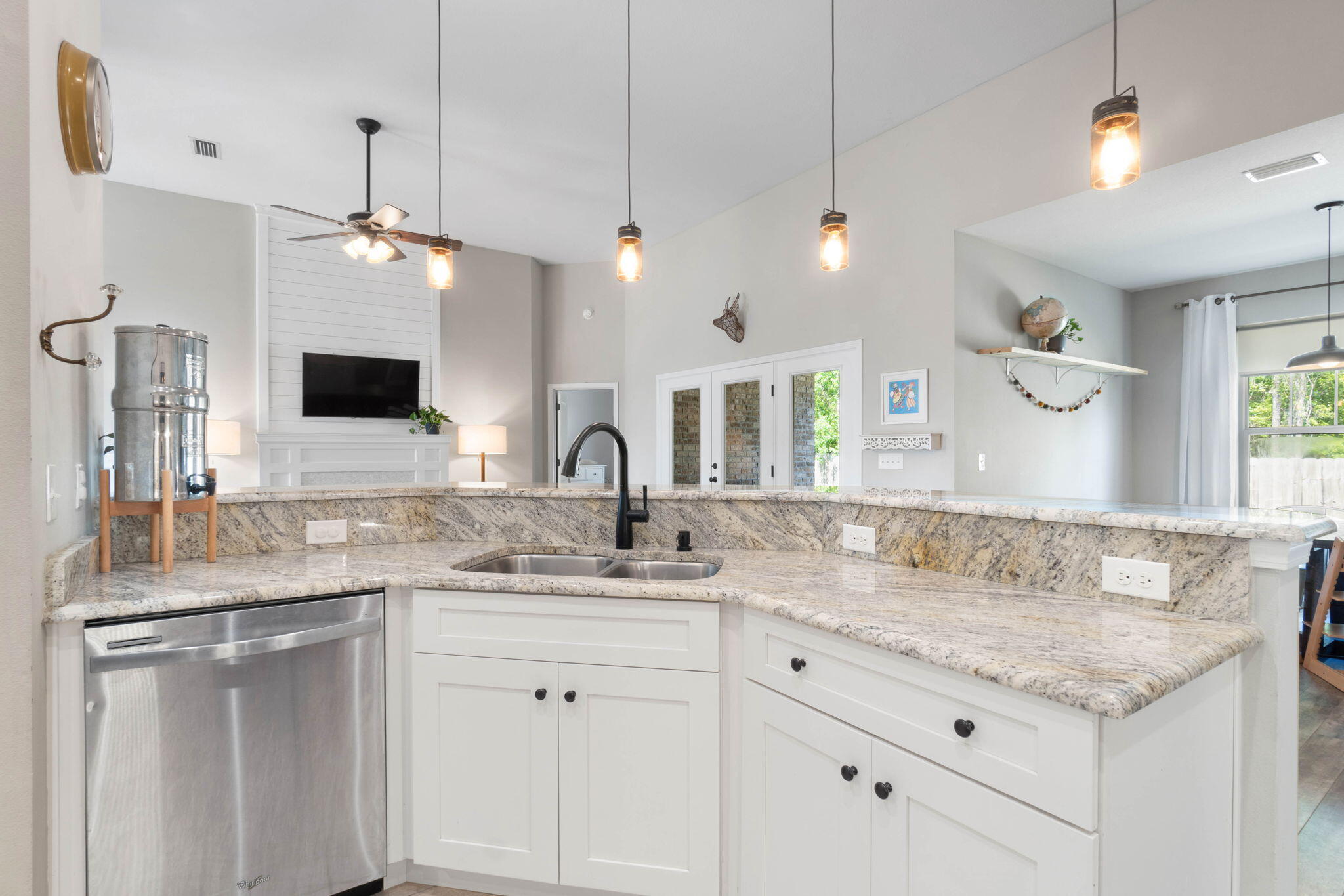 MAGNOLIA HARBOR - Residential