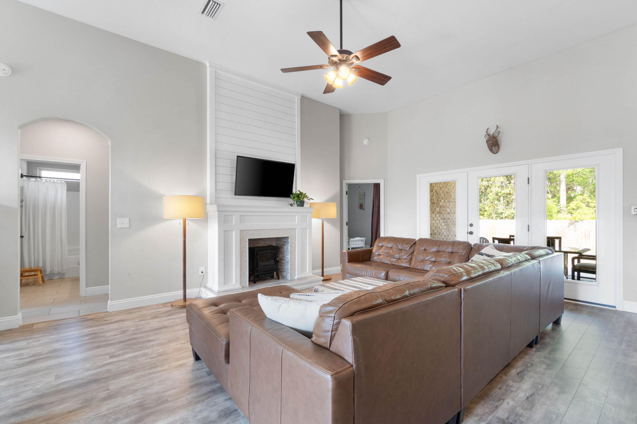 MAGNOLIA HARBOR - Residential